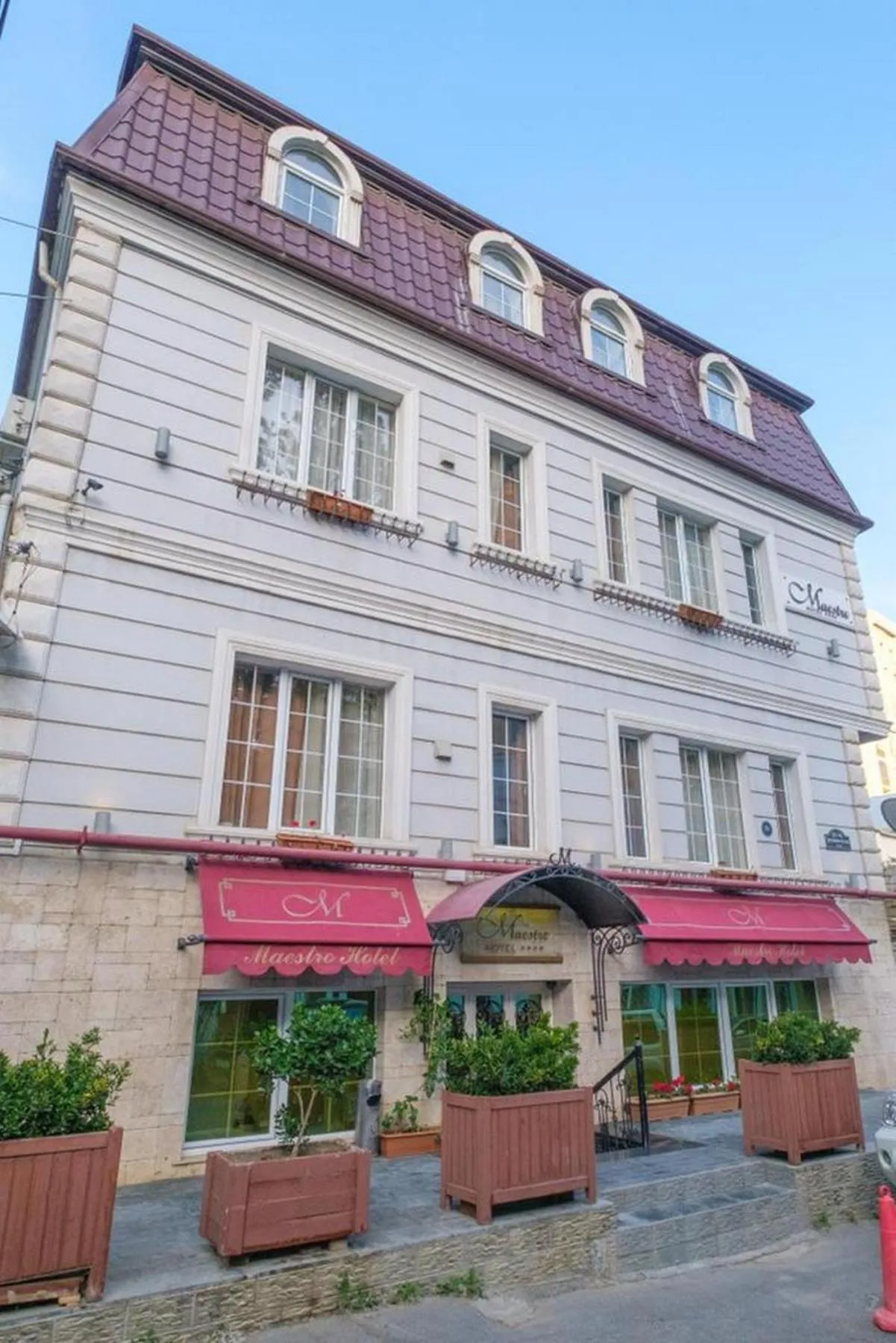Property building in Maestro Hotel