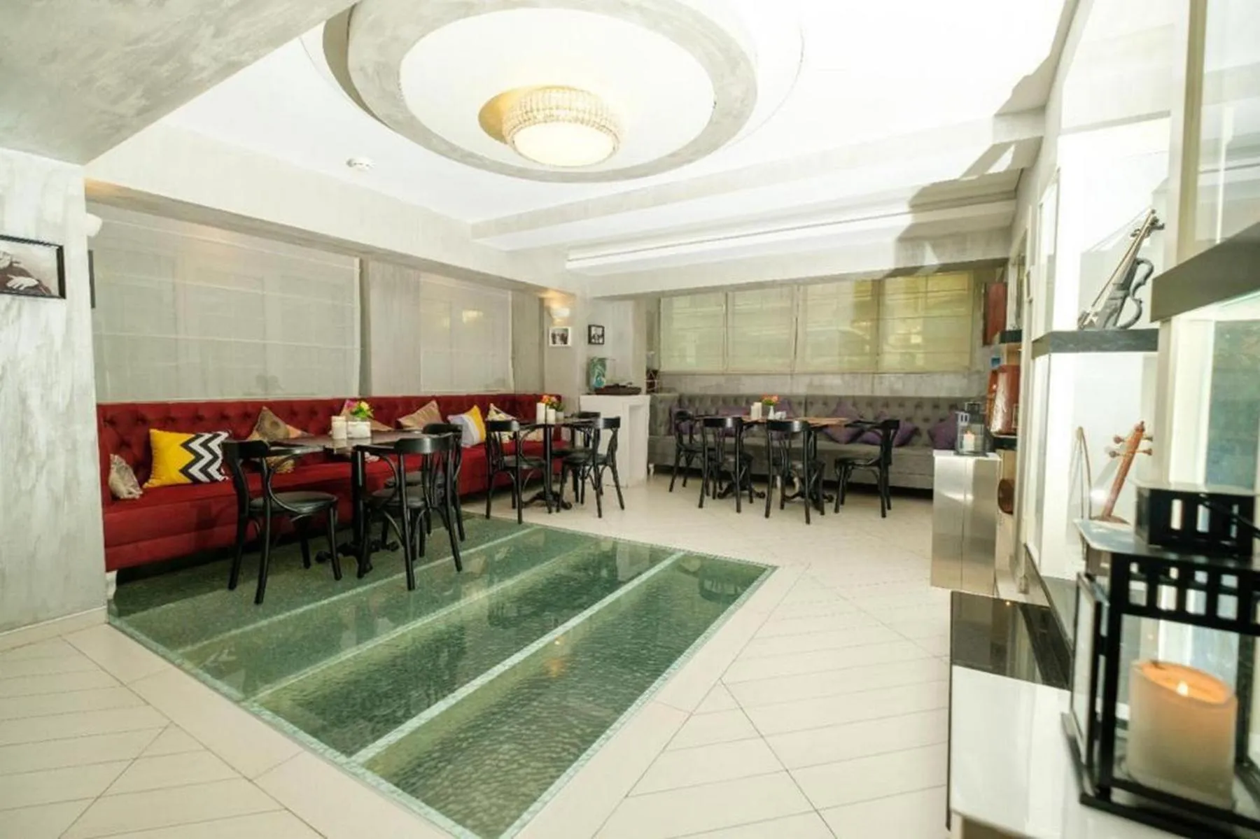 Lobby or reception in Maestro Hotel