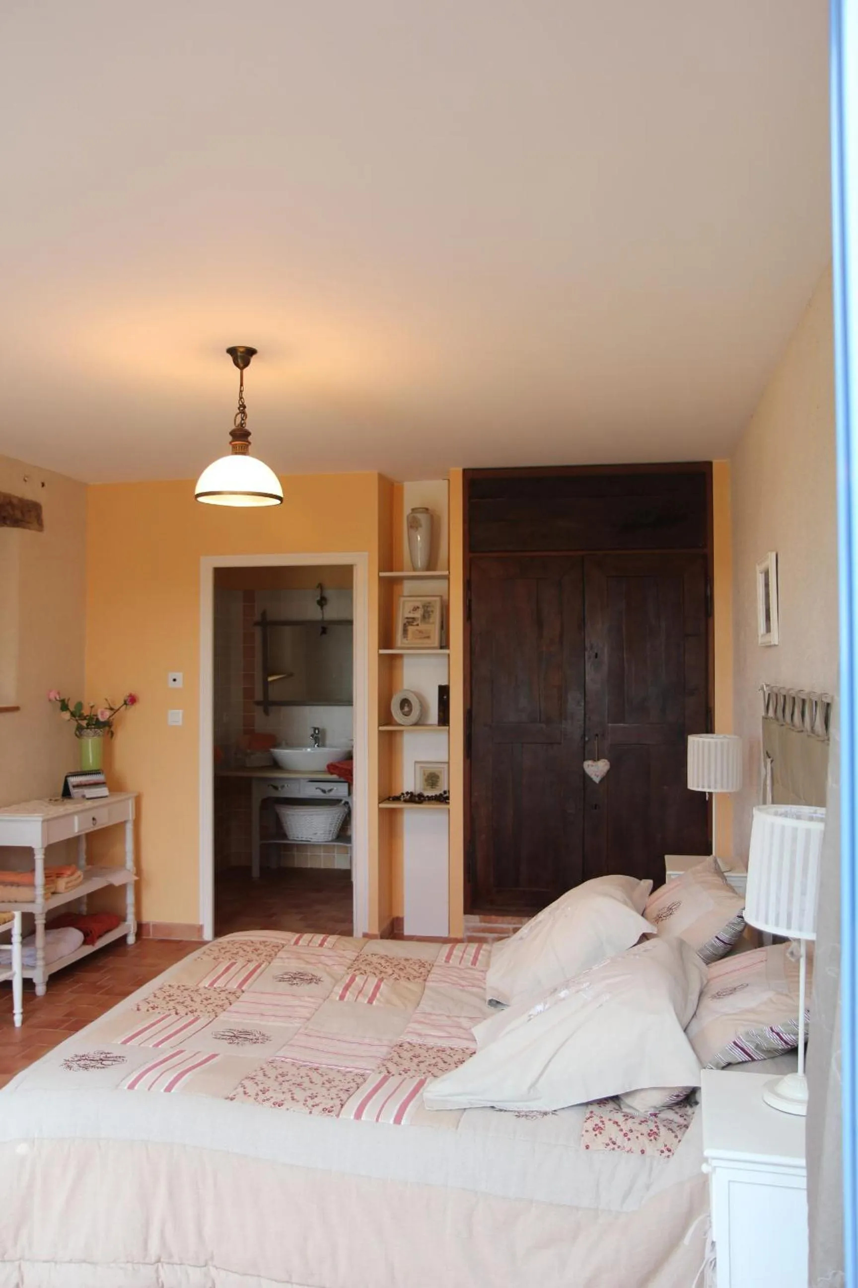 Photo of the whole room, Bed in La Maison Des Landes