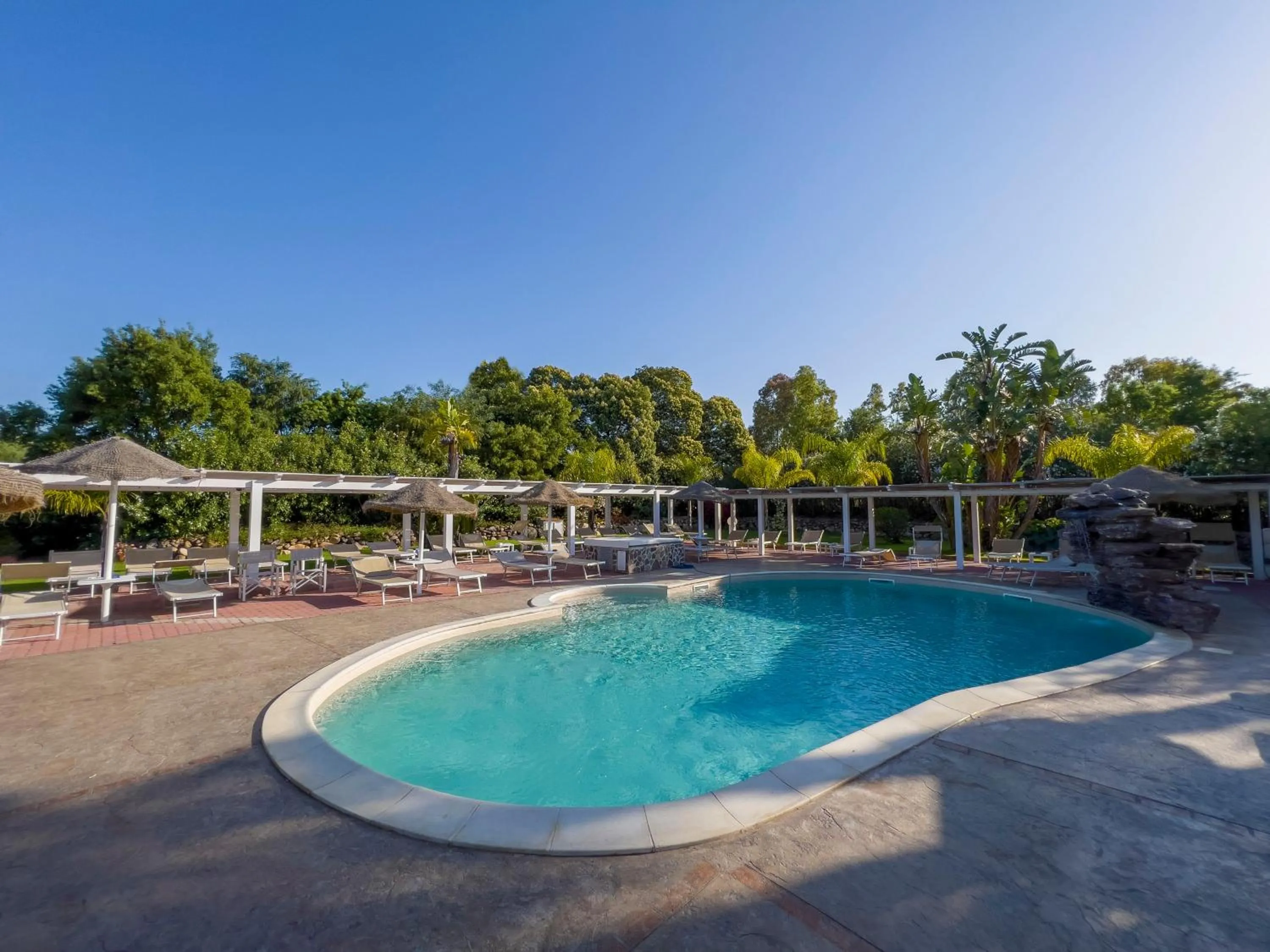 Swimming pool in Hotel Rurale Orti di Nora & SPA