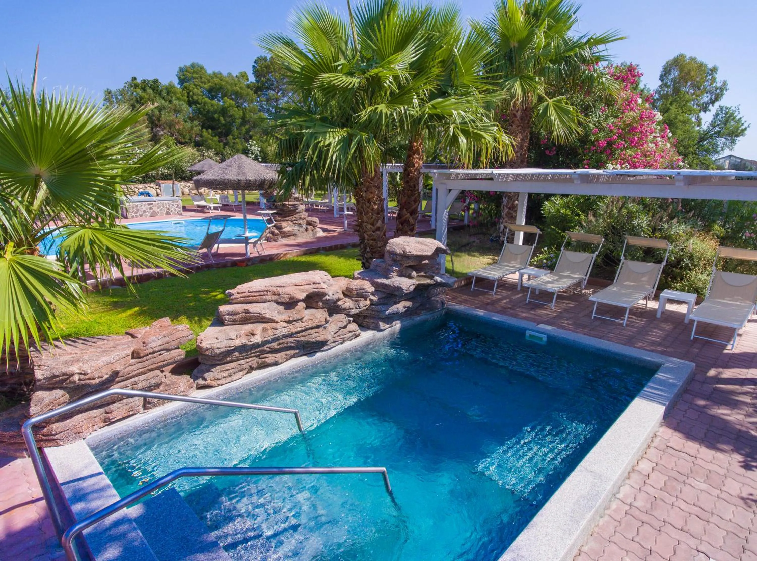 Hot Tub in Hotel Rurale Orti di Nora & SPA