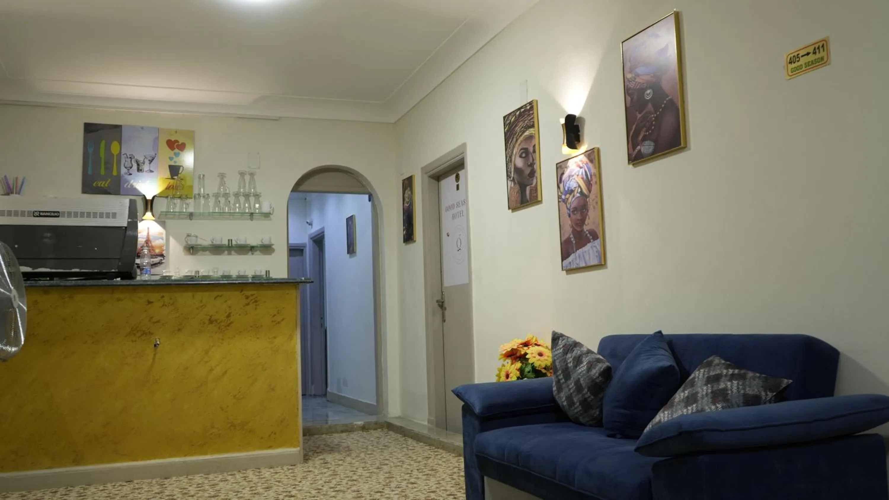 Kitchen or kitchenette in Good Season Hotel