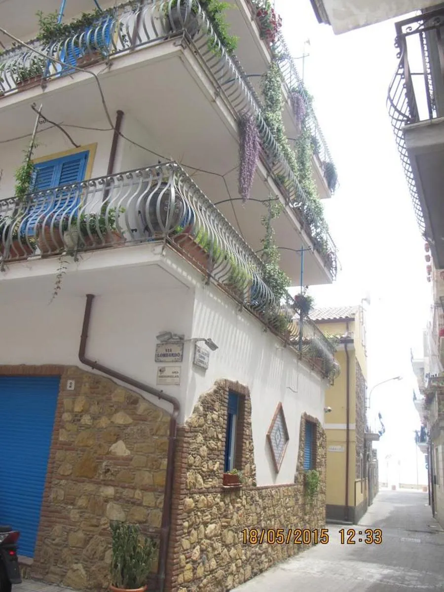 Property building in Donna Carmela - Da Rosa