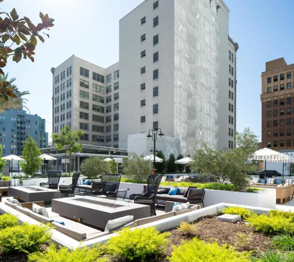 Property building in Level Los Angeles - Downtown South Olive