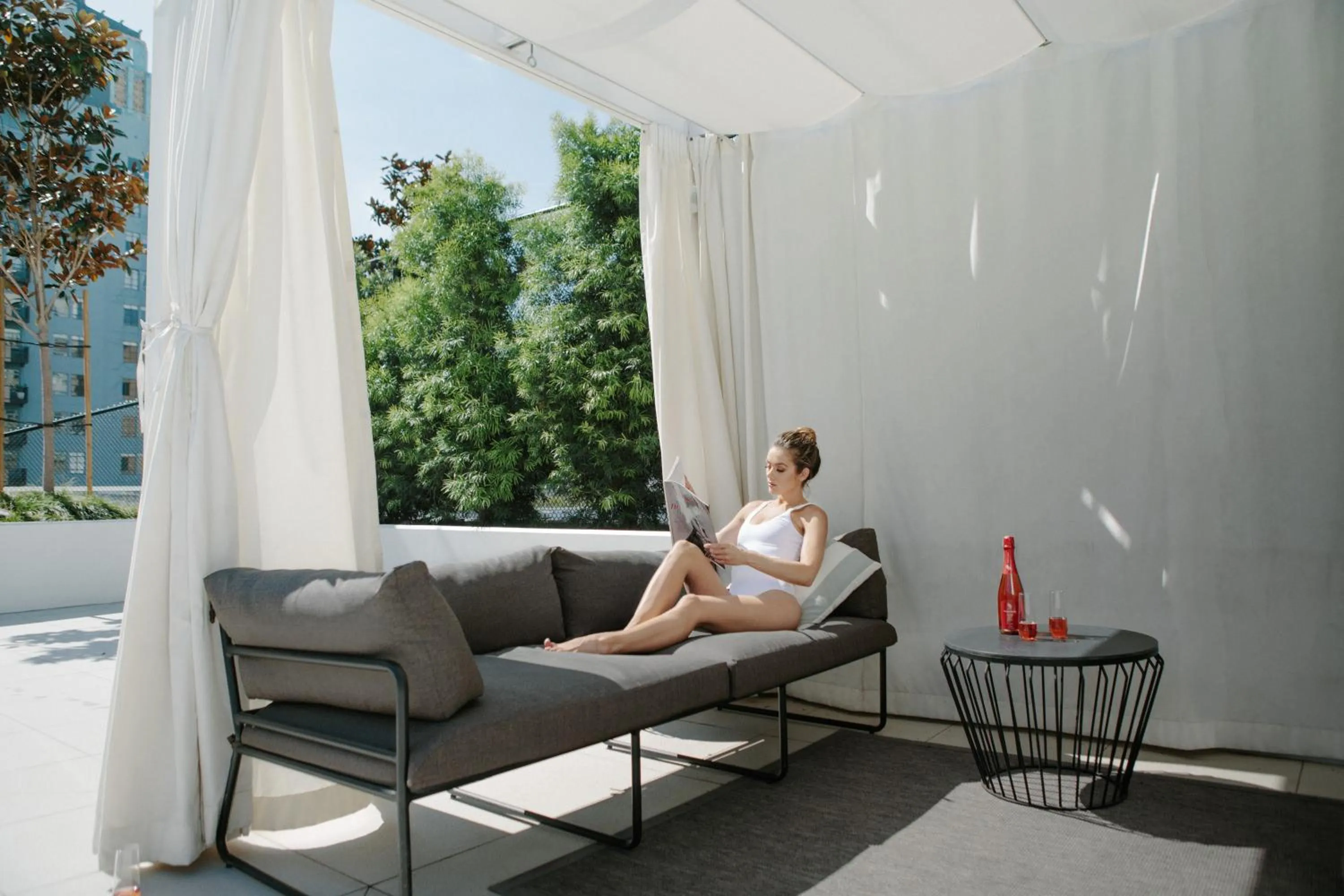 Patio in Level Los Angeles - Downtown South Olive