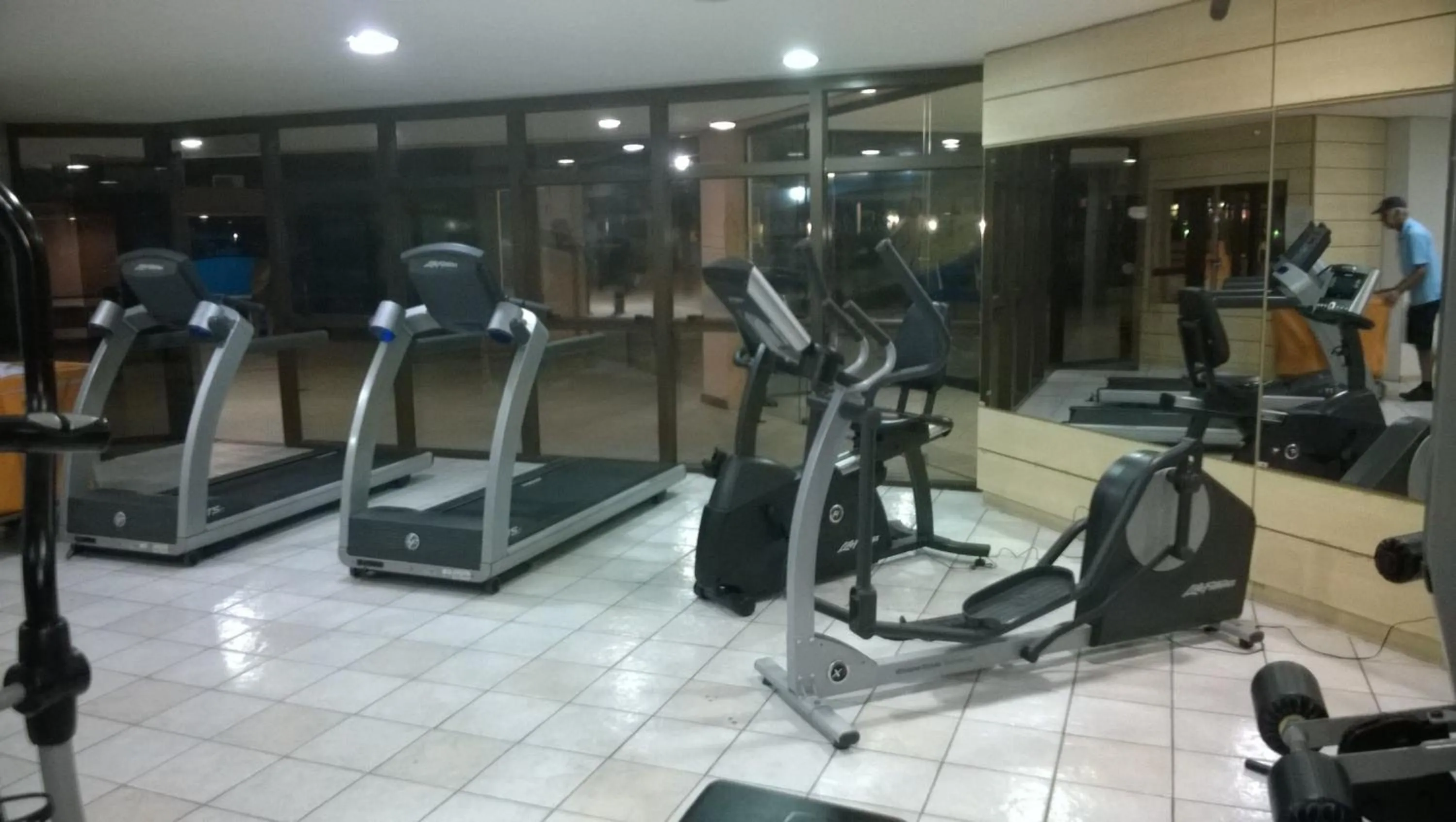 Fitness centre/facilities in Jurerê Beach Village Studios Para Temporada