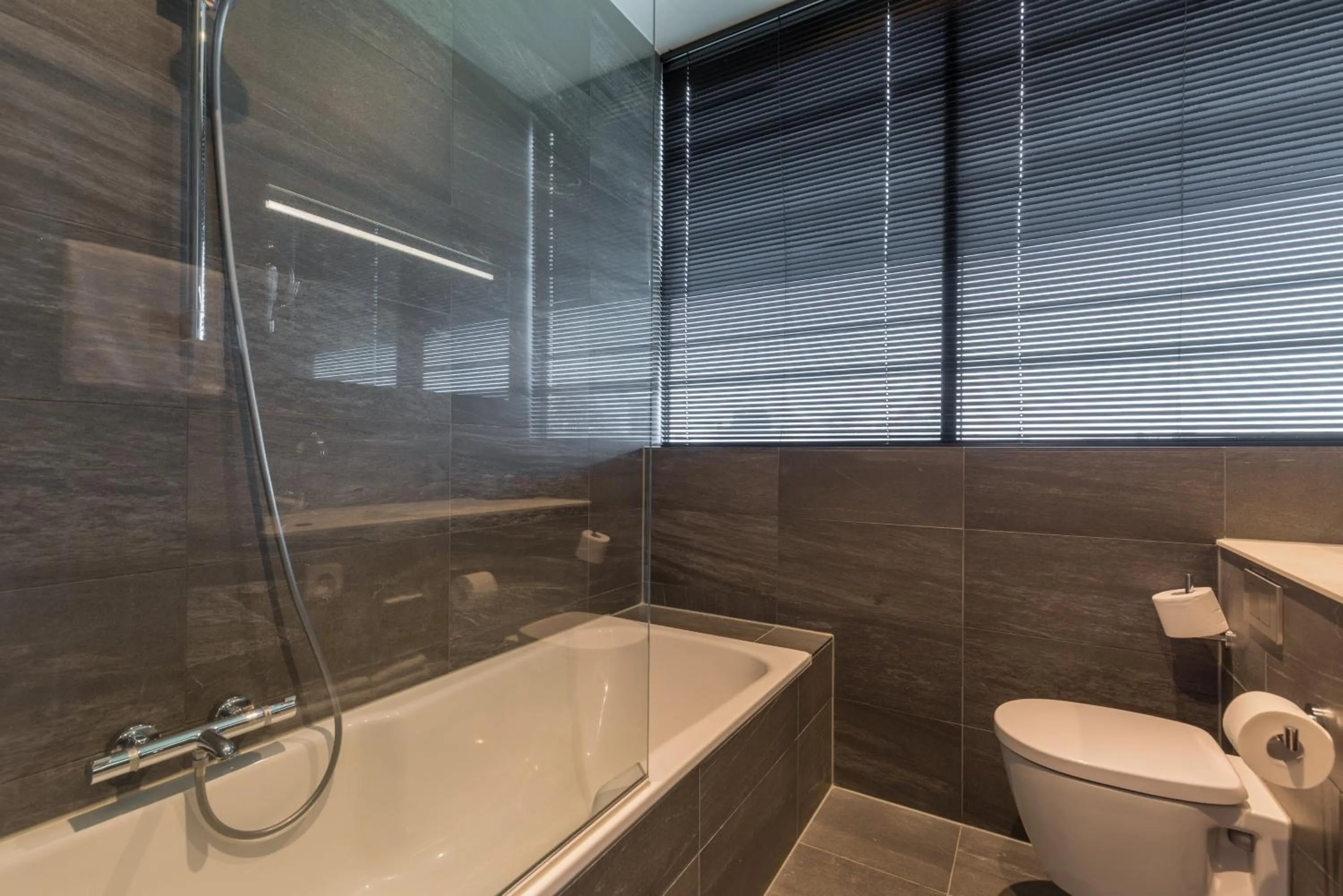 Bathroom in Leonardo Hotel Groningen Stadspark