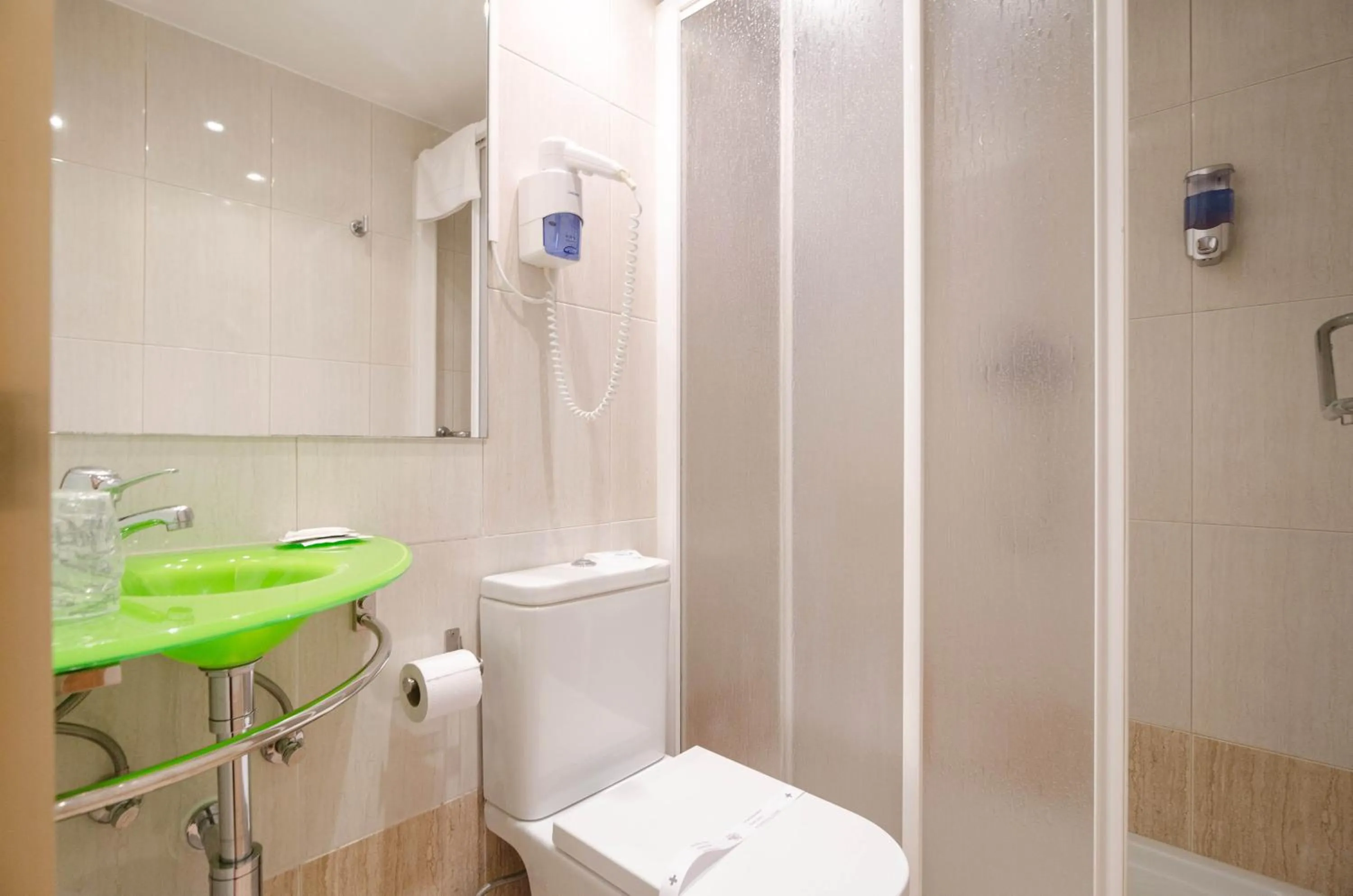 Bathroom in Nest Style Santiago