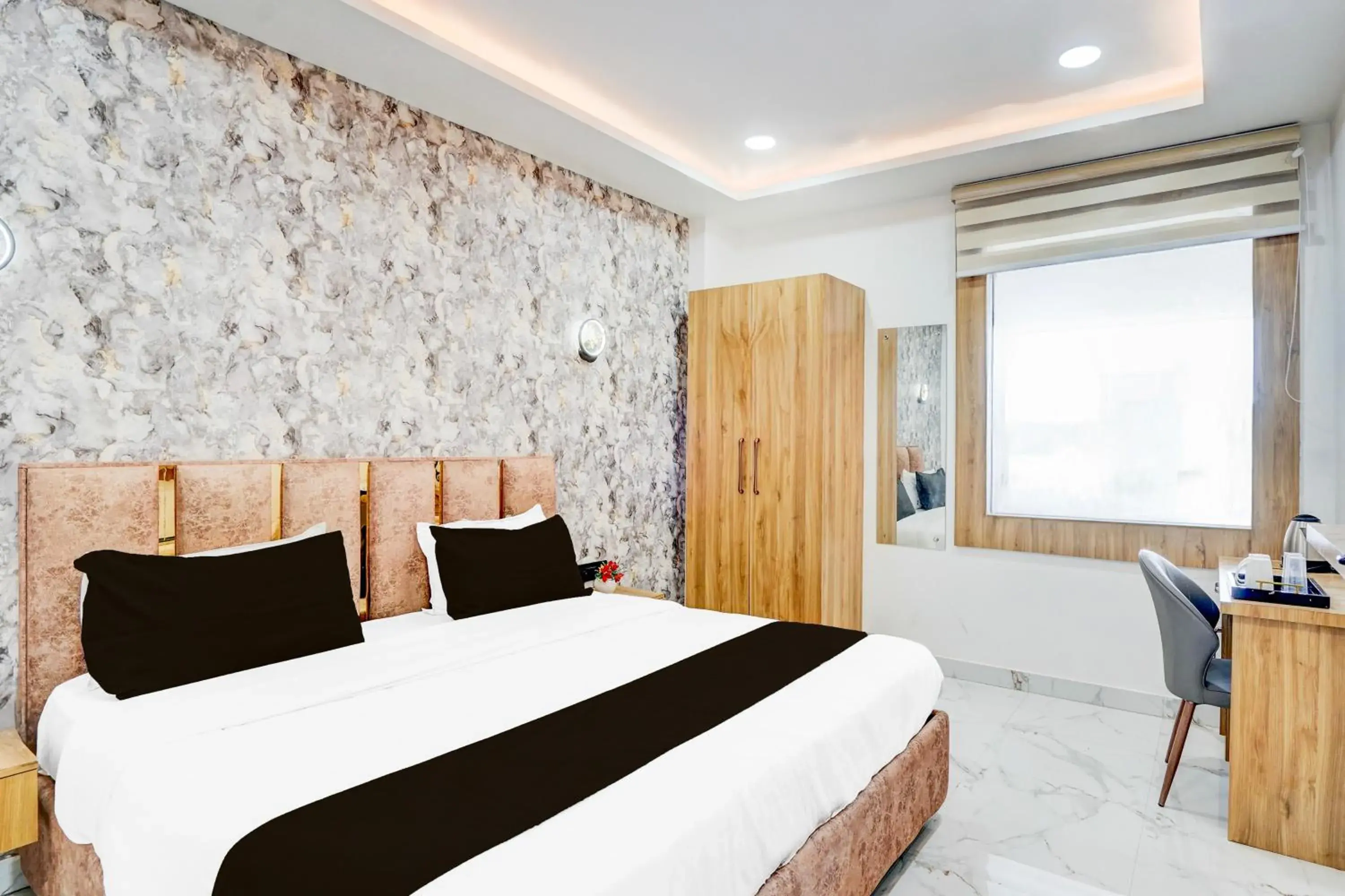 Classic Triple Room - single occupancy in Super Collection O Ram Mandir Ayodhya Formerly Hotel Aarambh Classic Triple Room - single occupancy in Super Collection O Ram Mandir Ayodhya Formerly Hotel Aarambh
