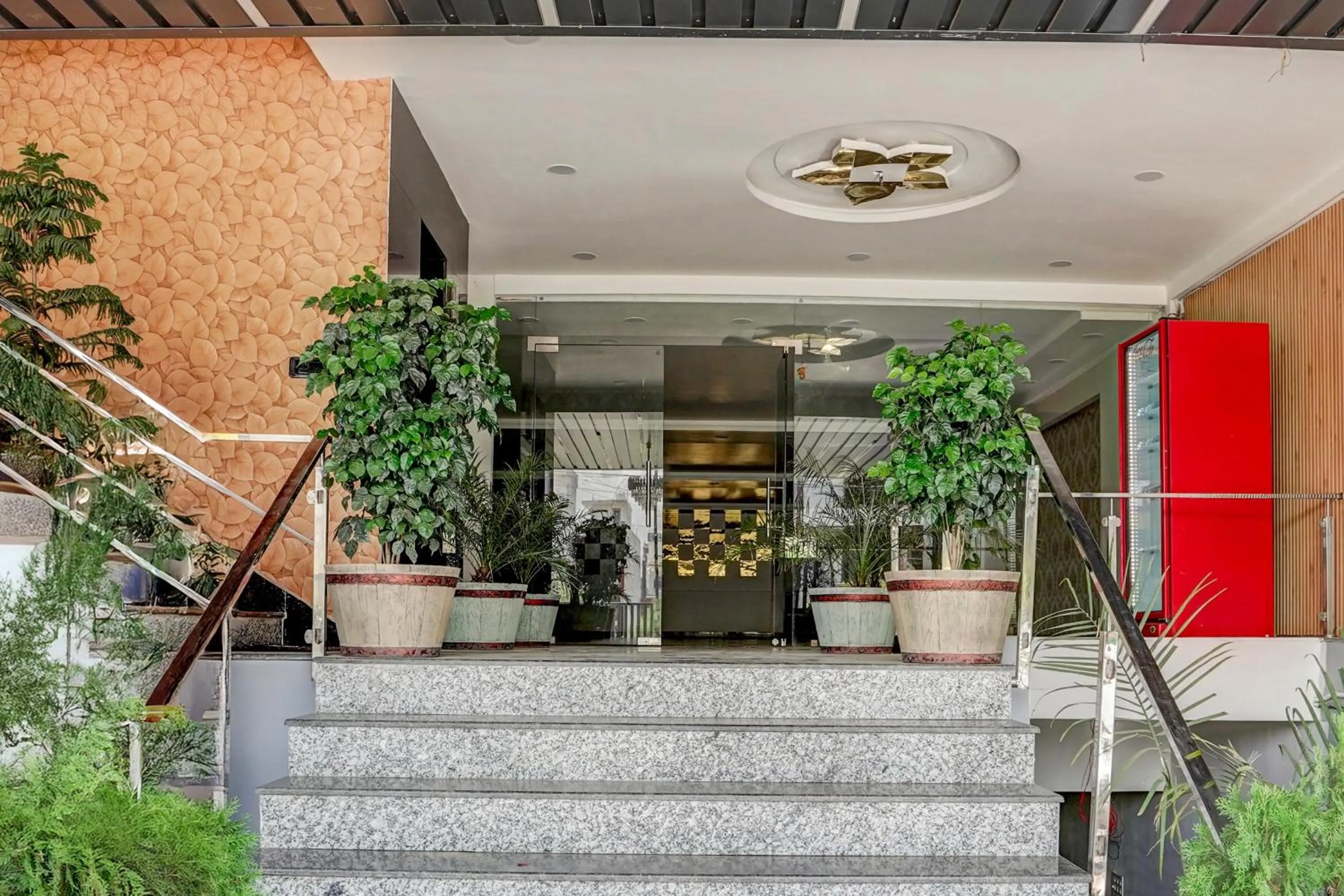 Facade/entrance in Super Collection O Ram Mandir Ayodhya Formerly Hotel Aarambh