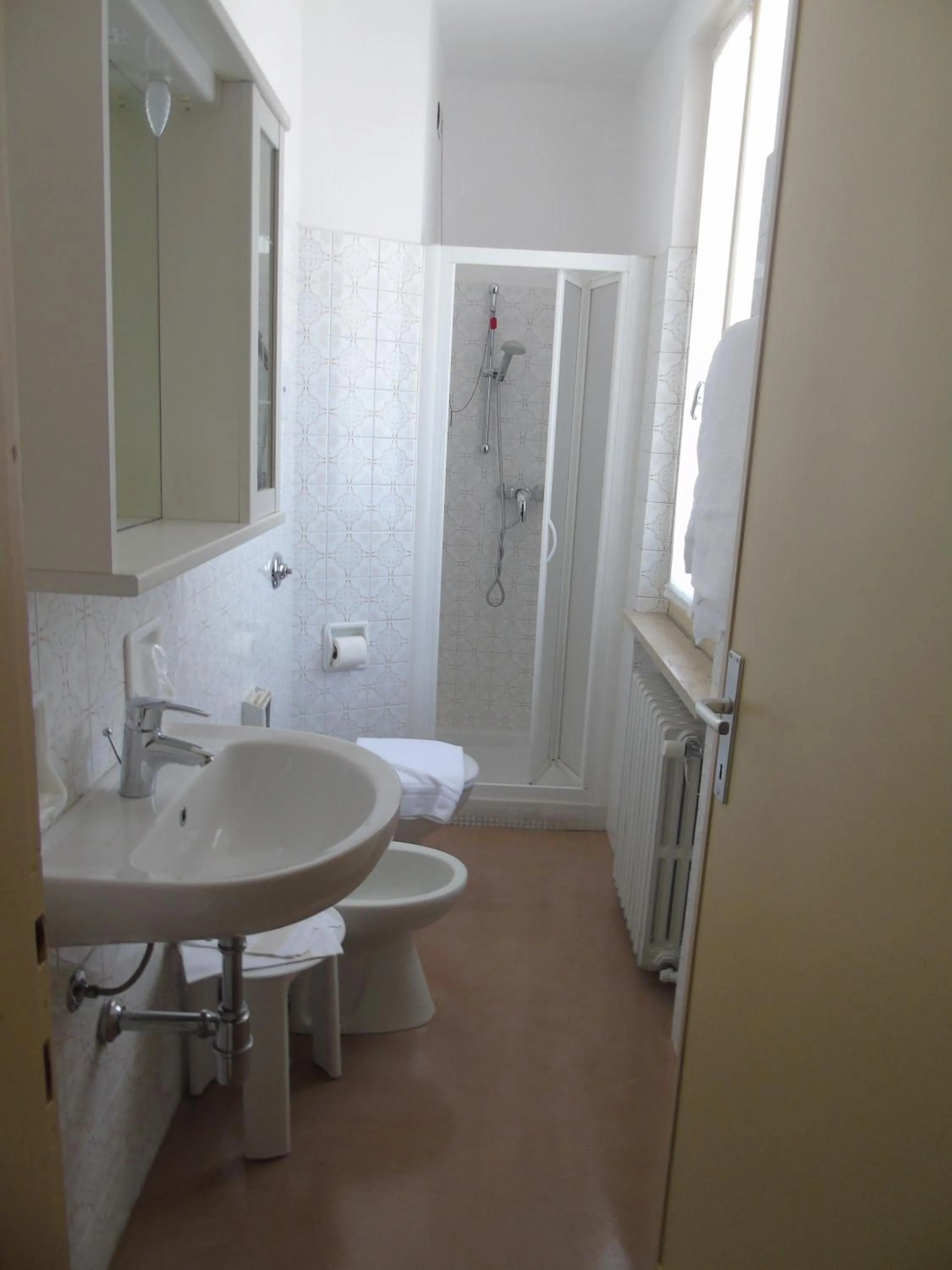 Bathroom in Albergo Grifone 1891