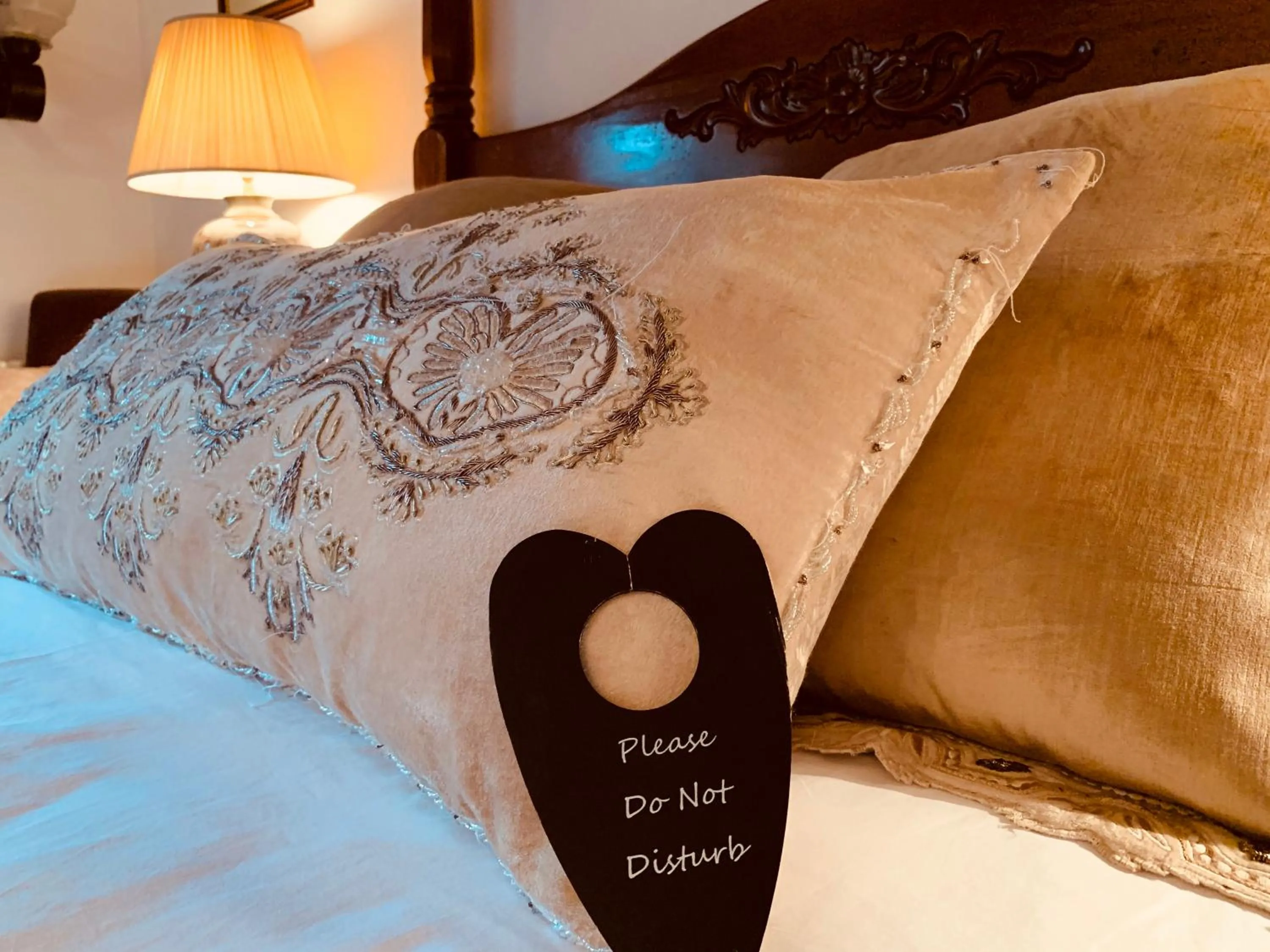 Bedroom, Bed in Busfeild Arms