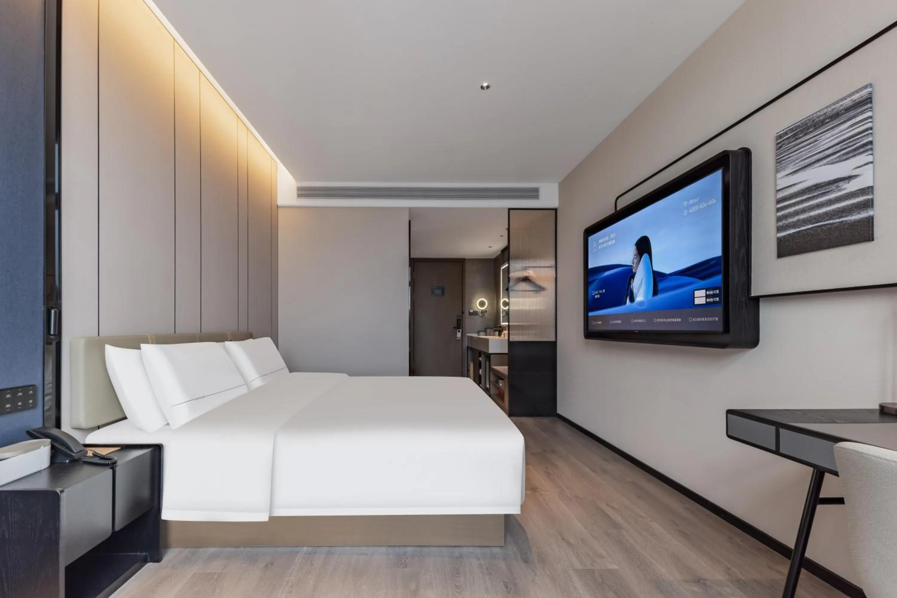 Bed in Atour Hotel Wuhan Yellow Crane Tower Shouyi Plaza