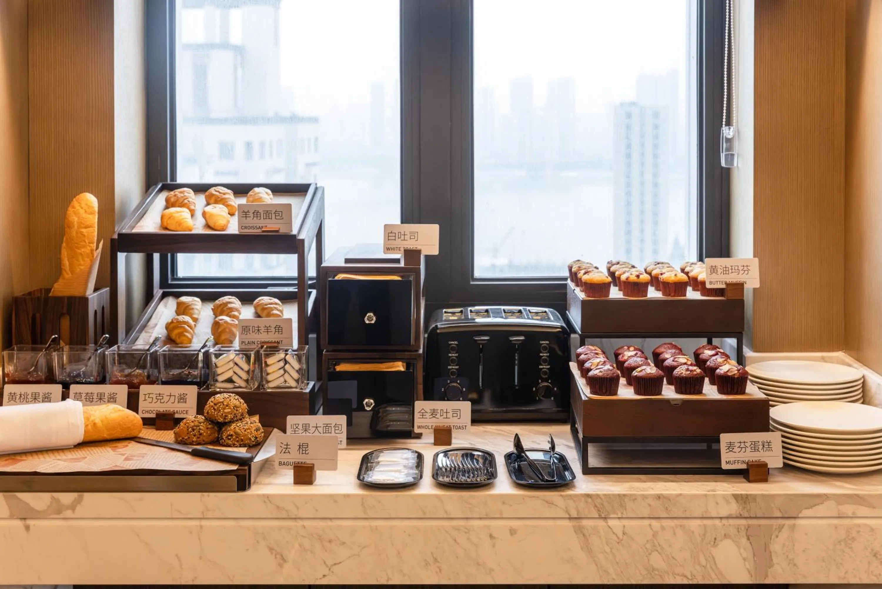 Restaurant/places to eat in Atour Hotel Wuhan Yellow Crane Tower Shouyi Plaza