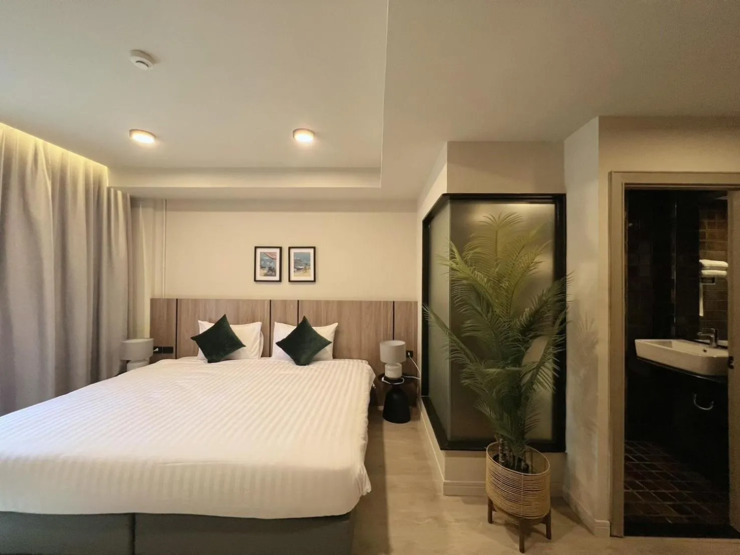 Bathroom, Bed in Karon Boutique