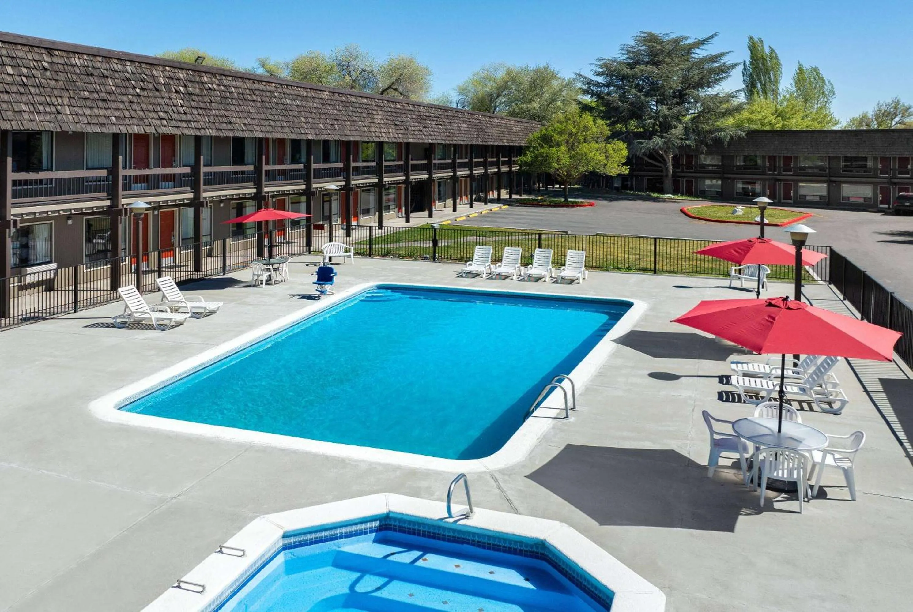 Pool view in Days Inn by Wyndham Klamath Falls