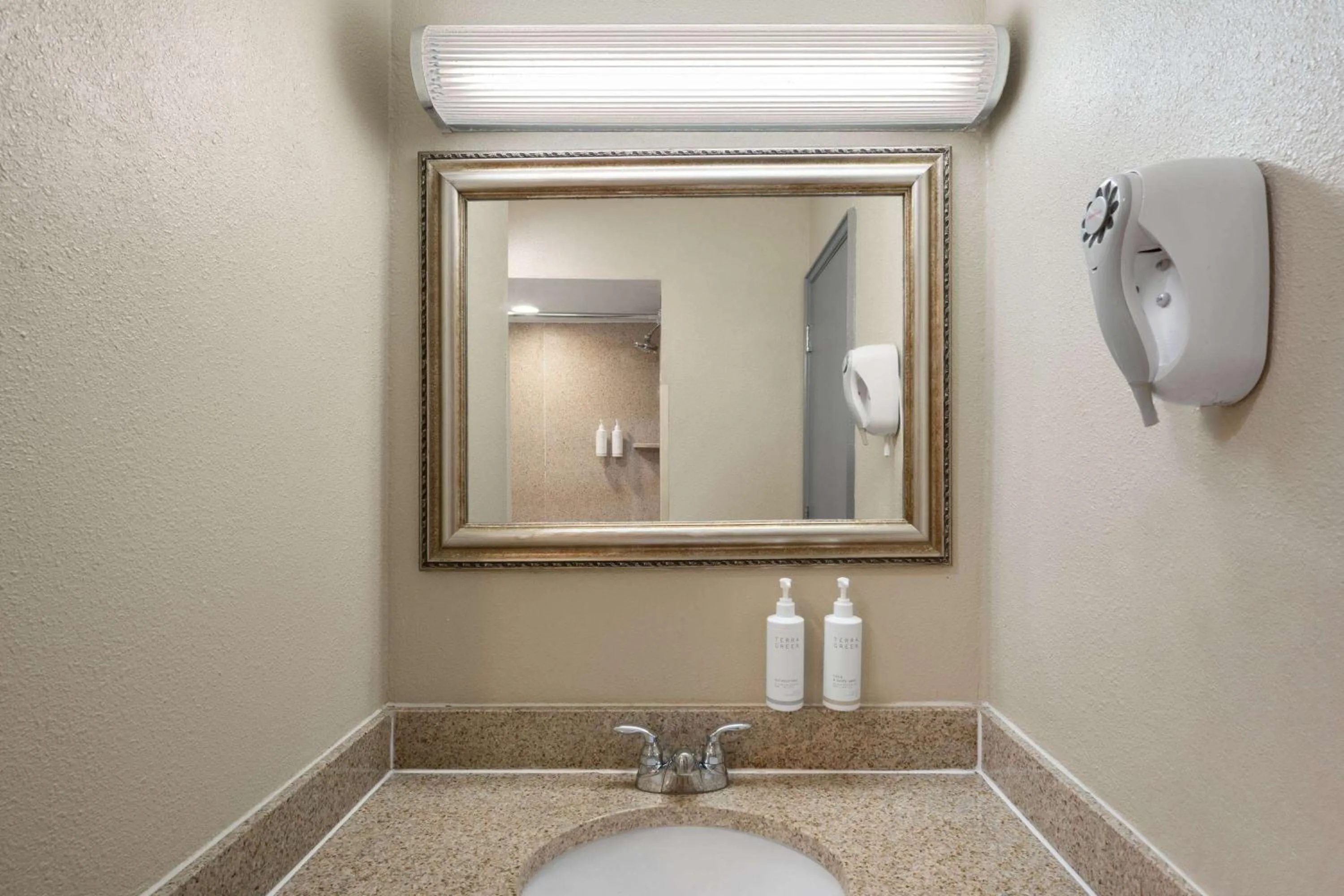 Bathroom in Days Inn by Wyndham Klamath Falls