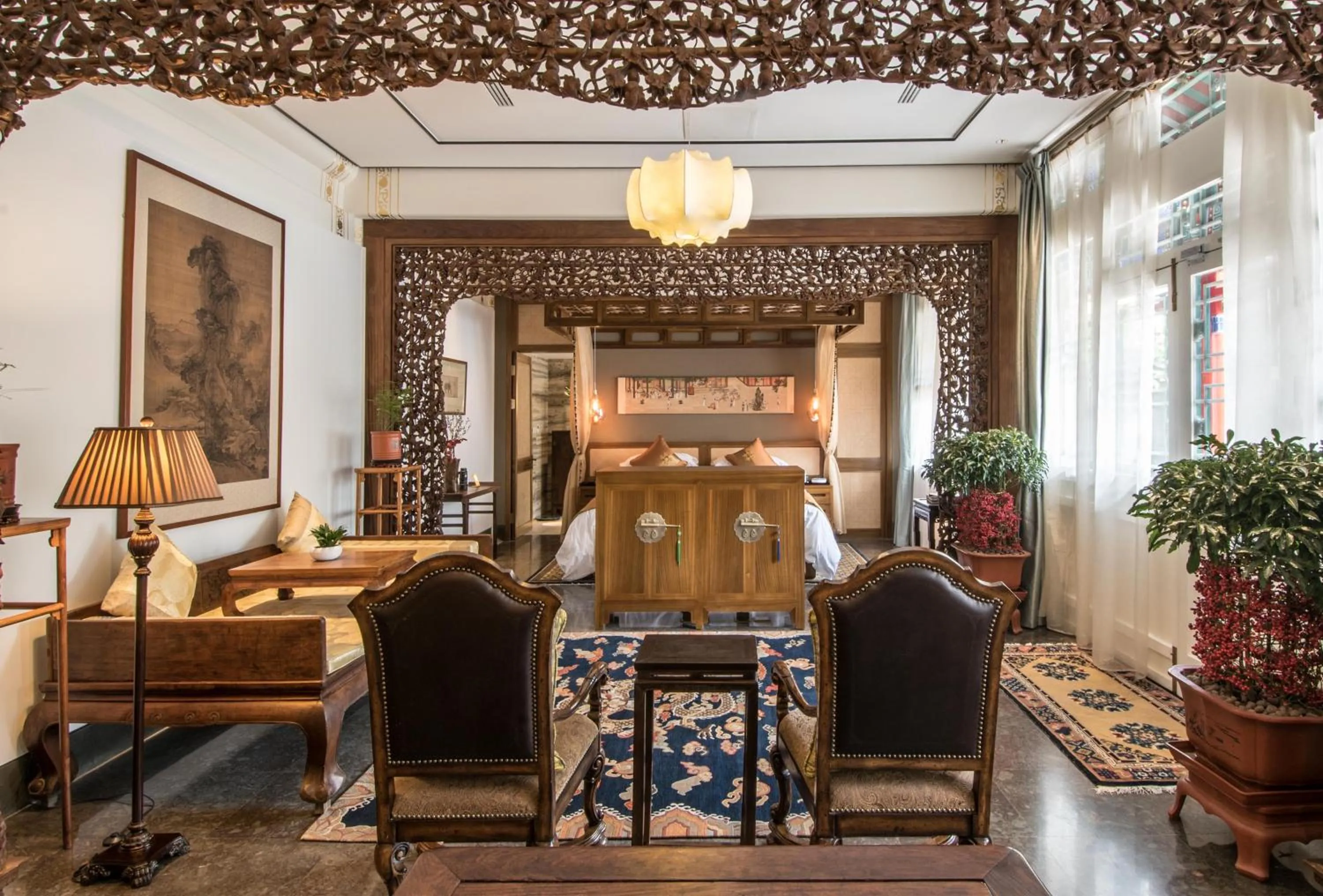 Bedroom in Cours Et Pavillons