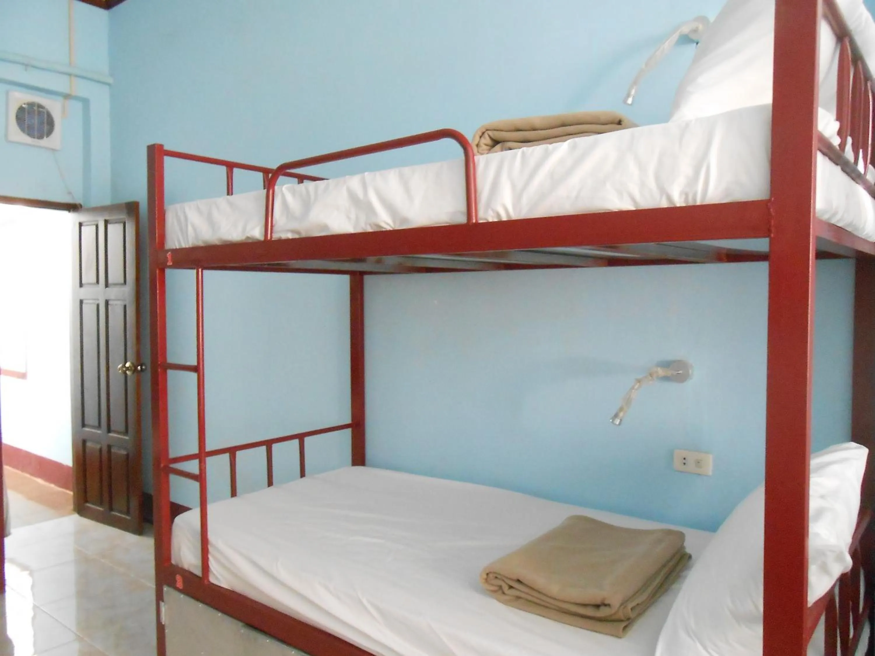 Bed in Lucky Backpacker Hostel