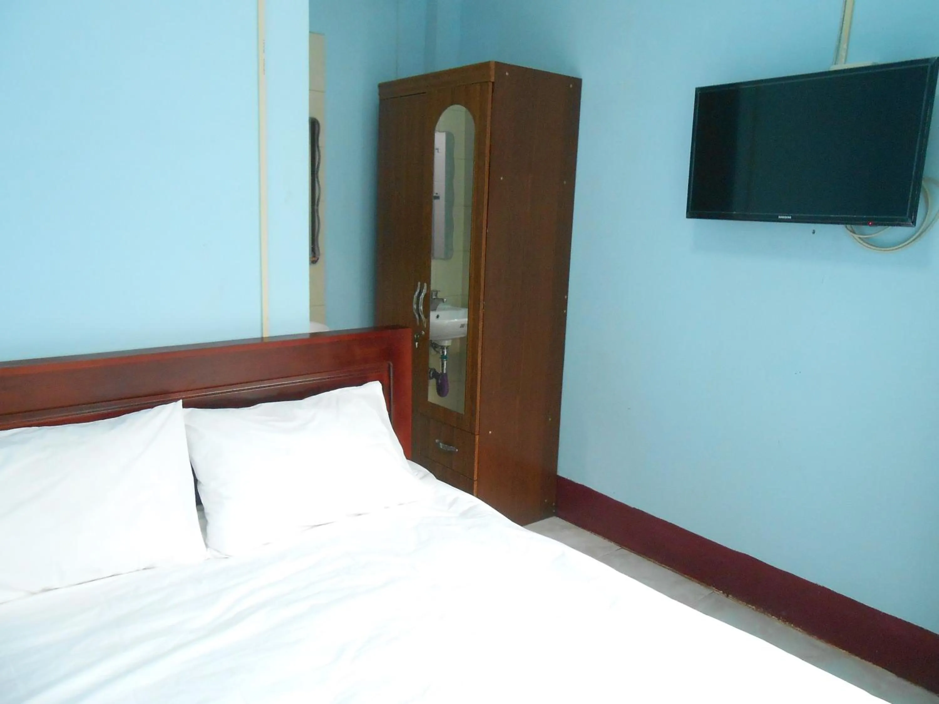 Bed in Lucky Backpacker Hostel