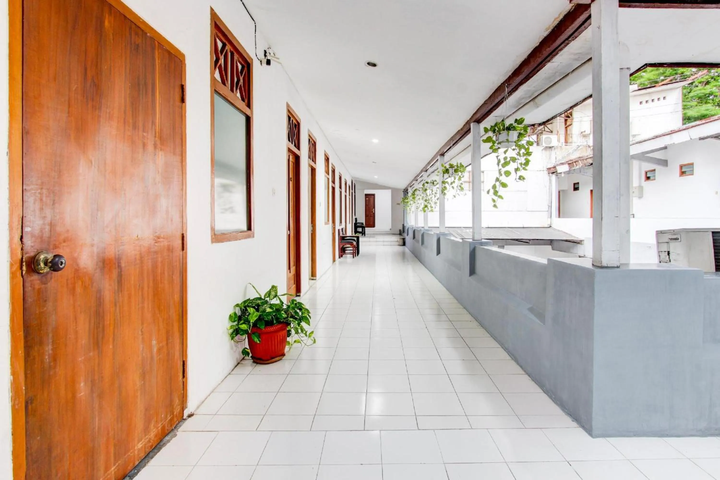 Lobby or reception in Collection O Jalan Slamet Riyadi Near Kampung Batik Kauman Formerly Hotel Grand Kota