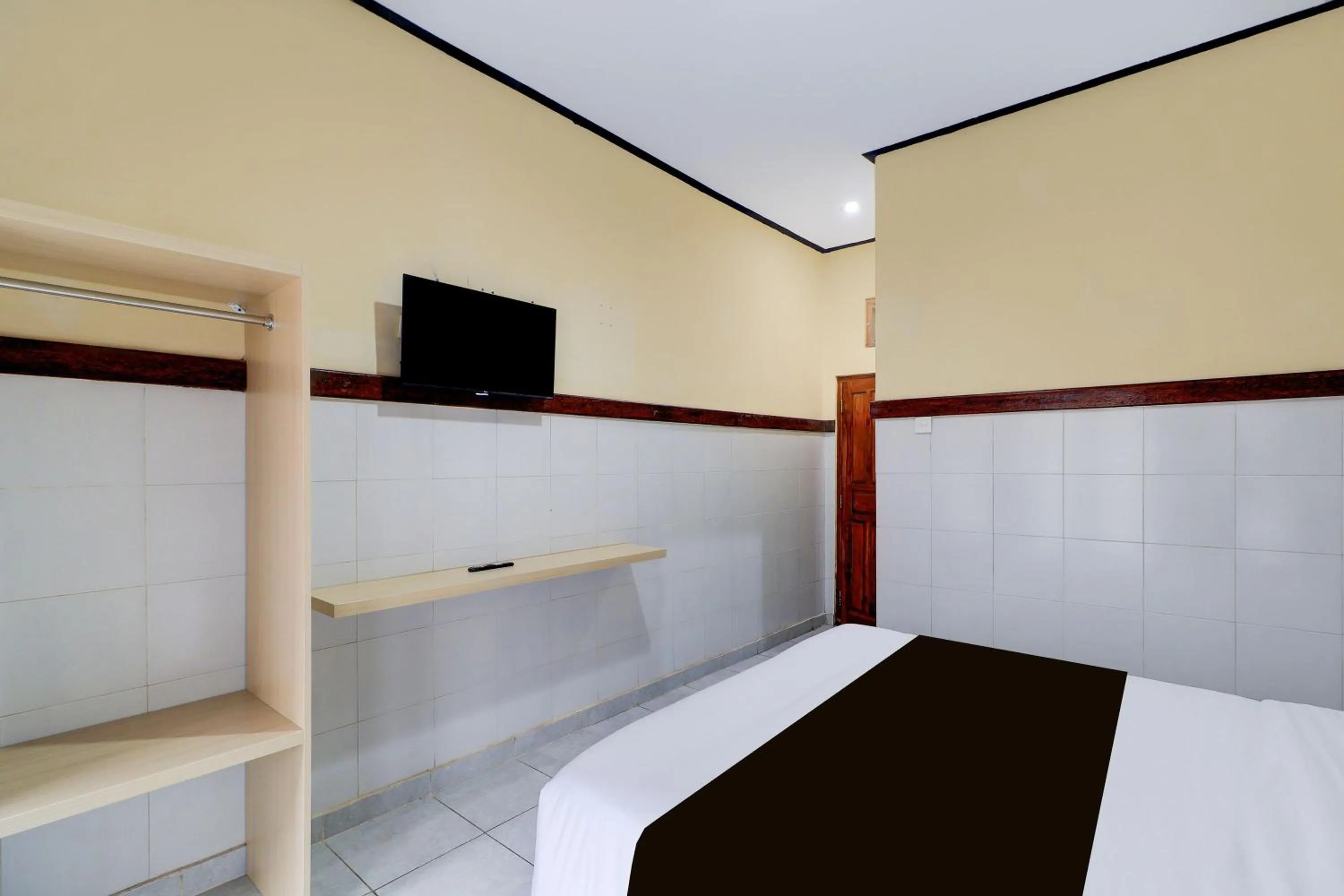 Bedroom, Bed in Townhouse Oak Legian Near Legian Beach Formerly Sayang Maha Merta