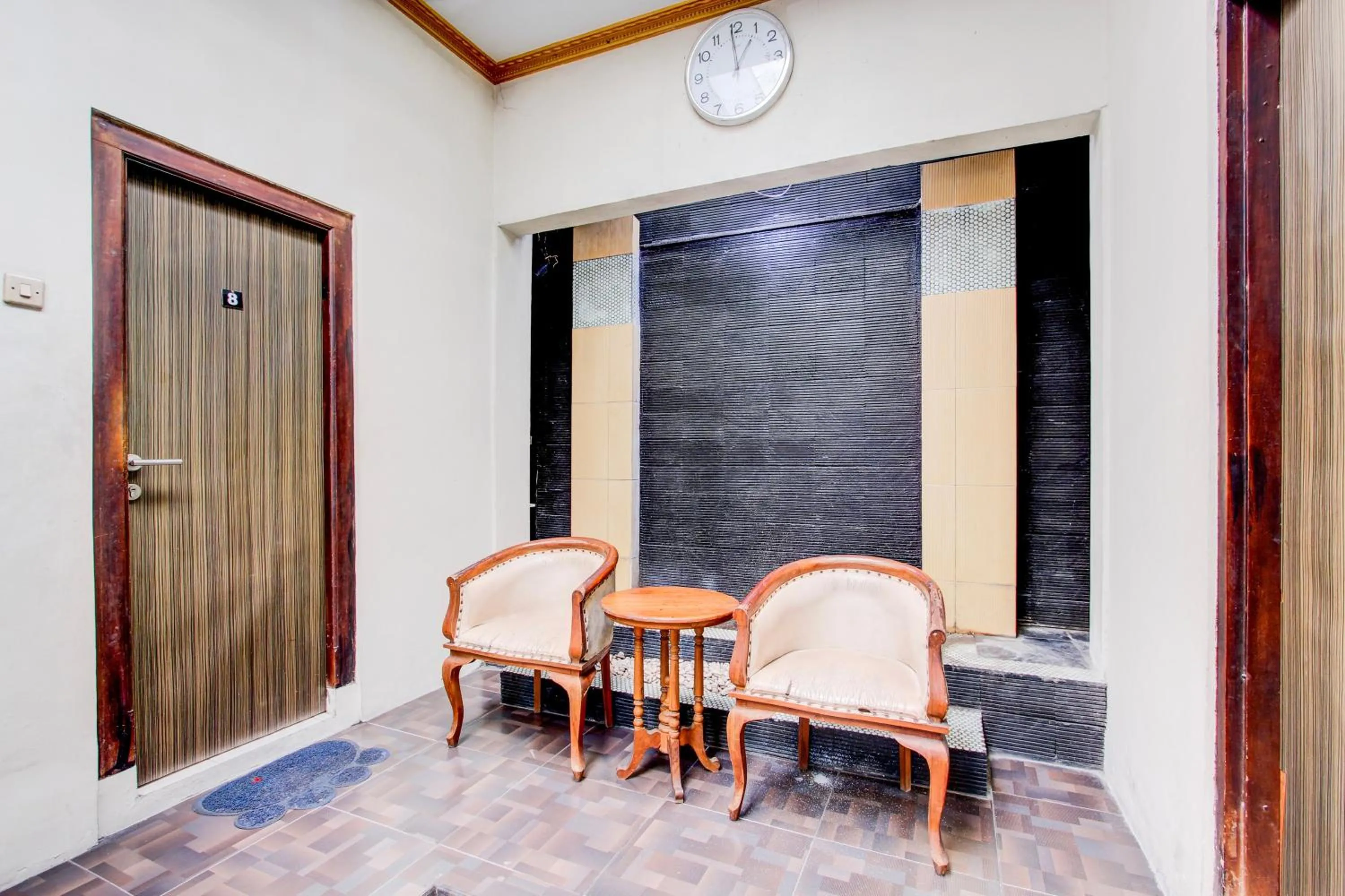 Lobby or reception in Hotel O Jalan Malioboro Near Stasiun Tugu Yogyakarta Formerly Hotel Baru