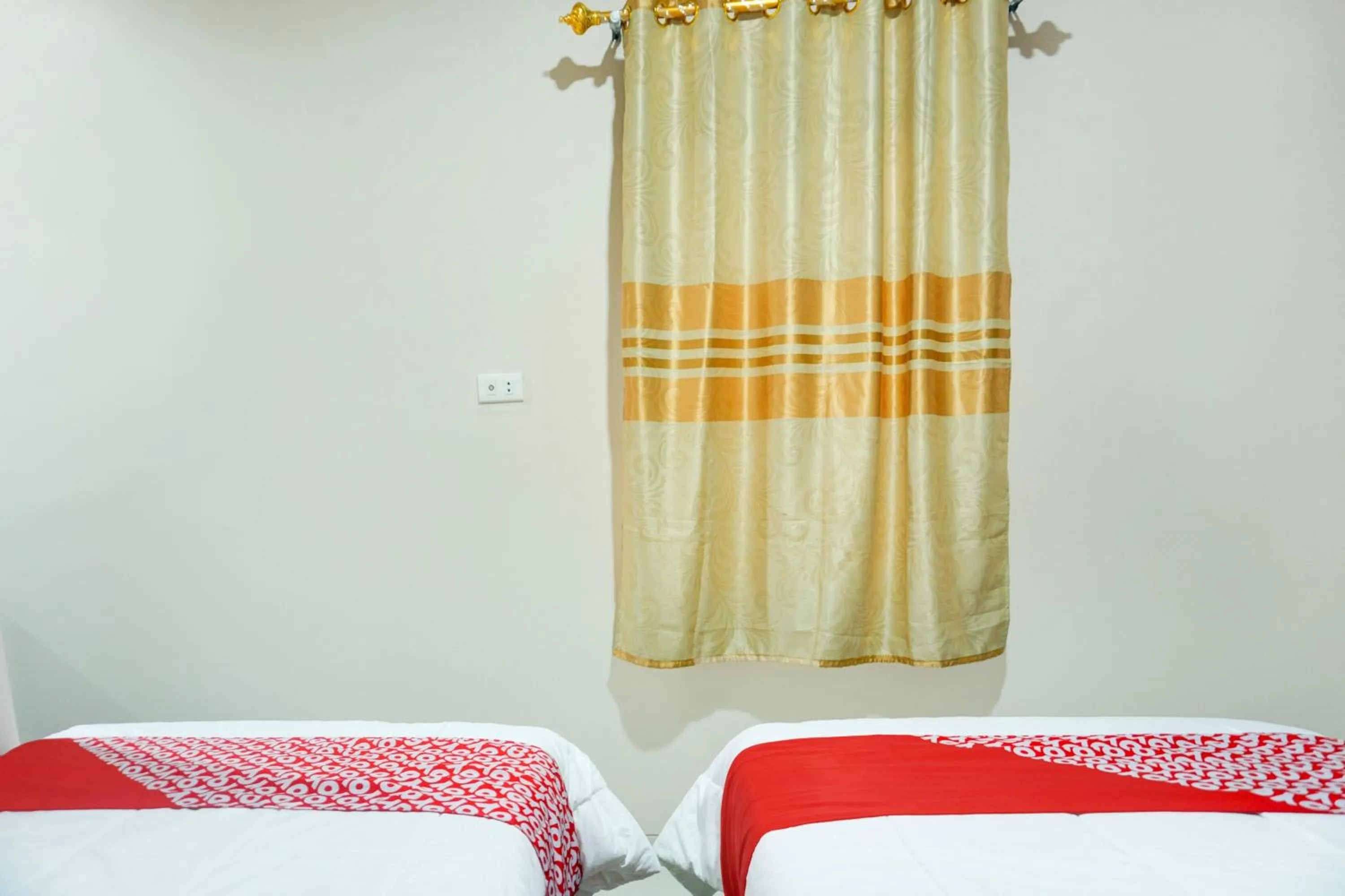 Bedroom, Bed in Hotel O Kedaton Near Rumah Sakit Advent Bandar Lampung Formerly Hotel Plain C Lake