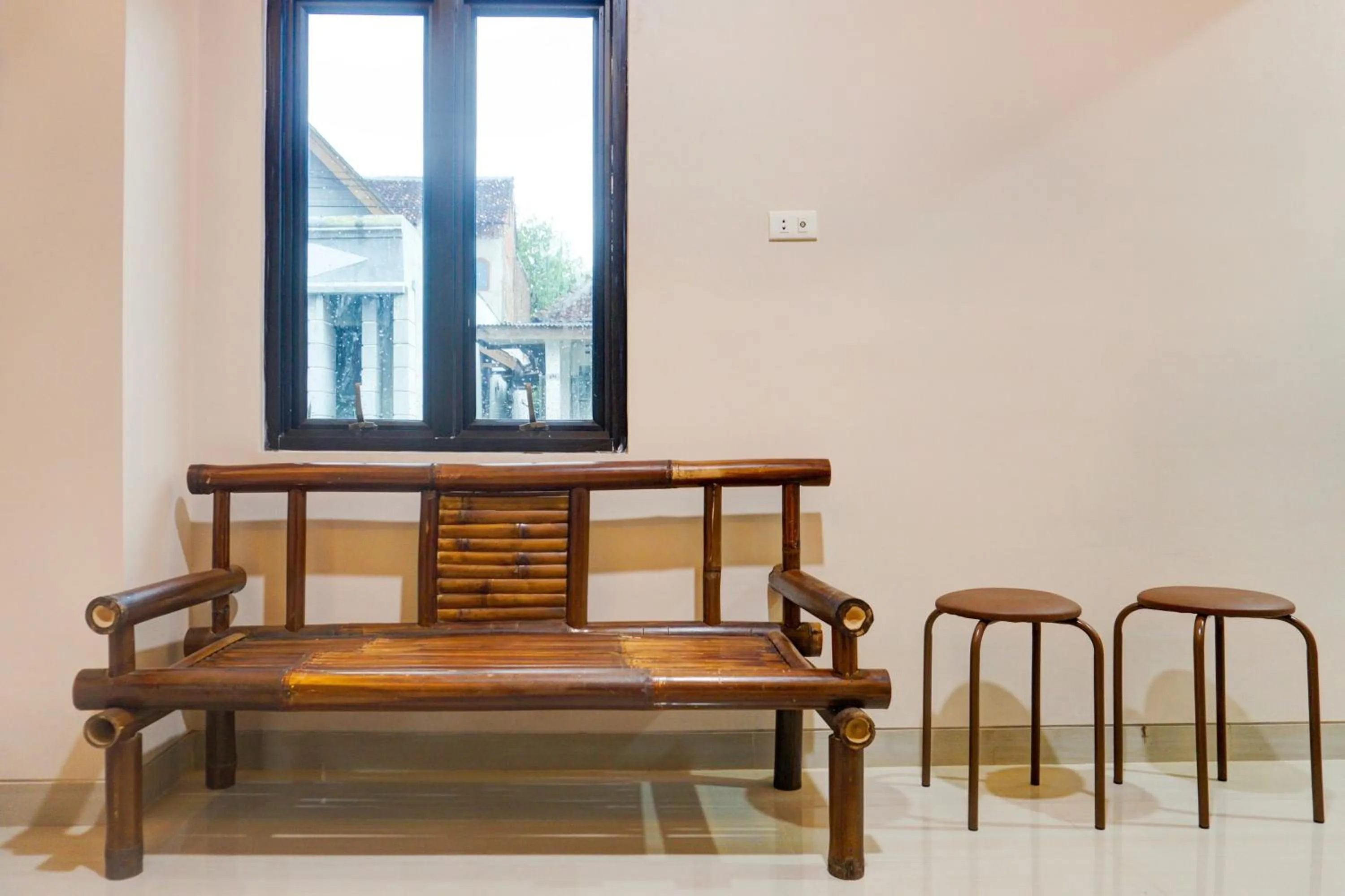 Lobby or reception in Hotel O Kedaton Near Rumah Sakit Advent Bandar Lampung Formerly Hotel Plain C Lake