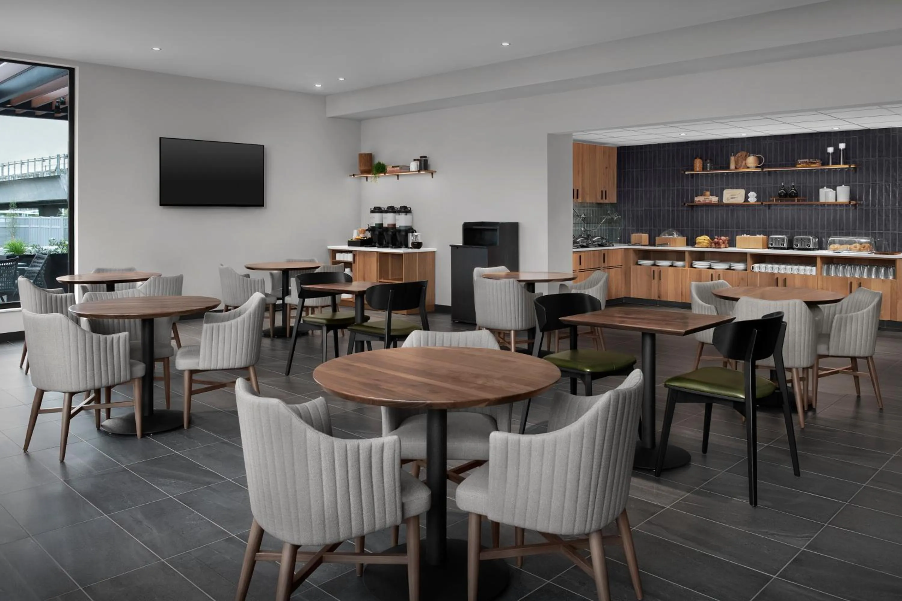 Breakfast in Residence Inn by Marriott Seattle Northgate Station