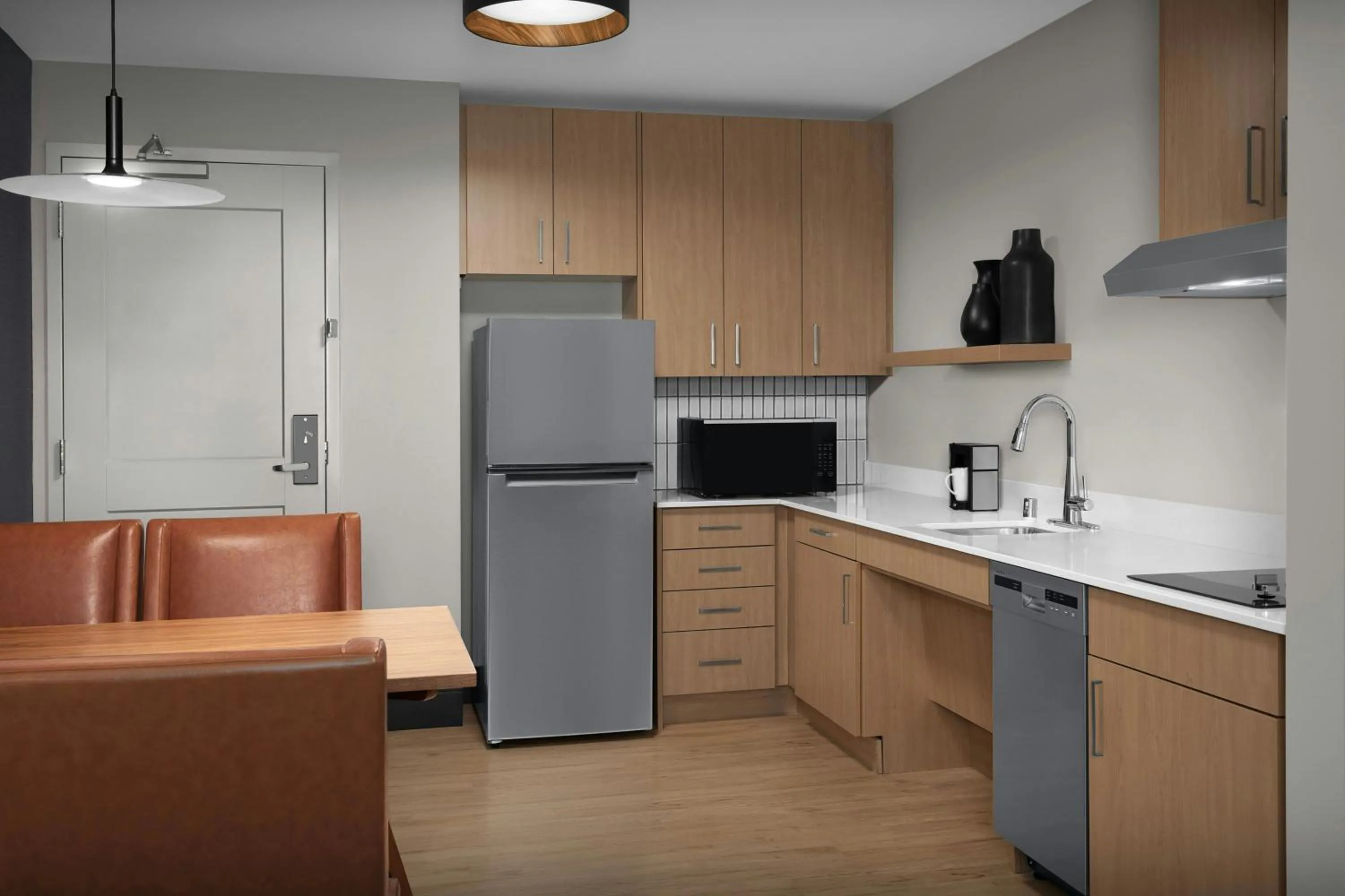 Kitchen or kitchenette in Residence Inn by Marriott Seattle Northgate Station