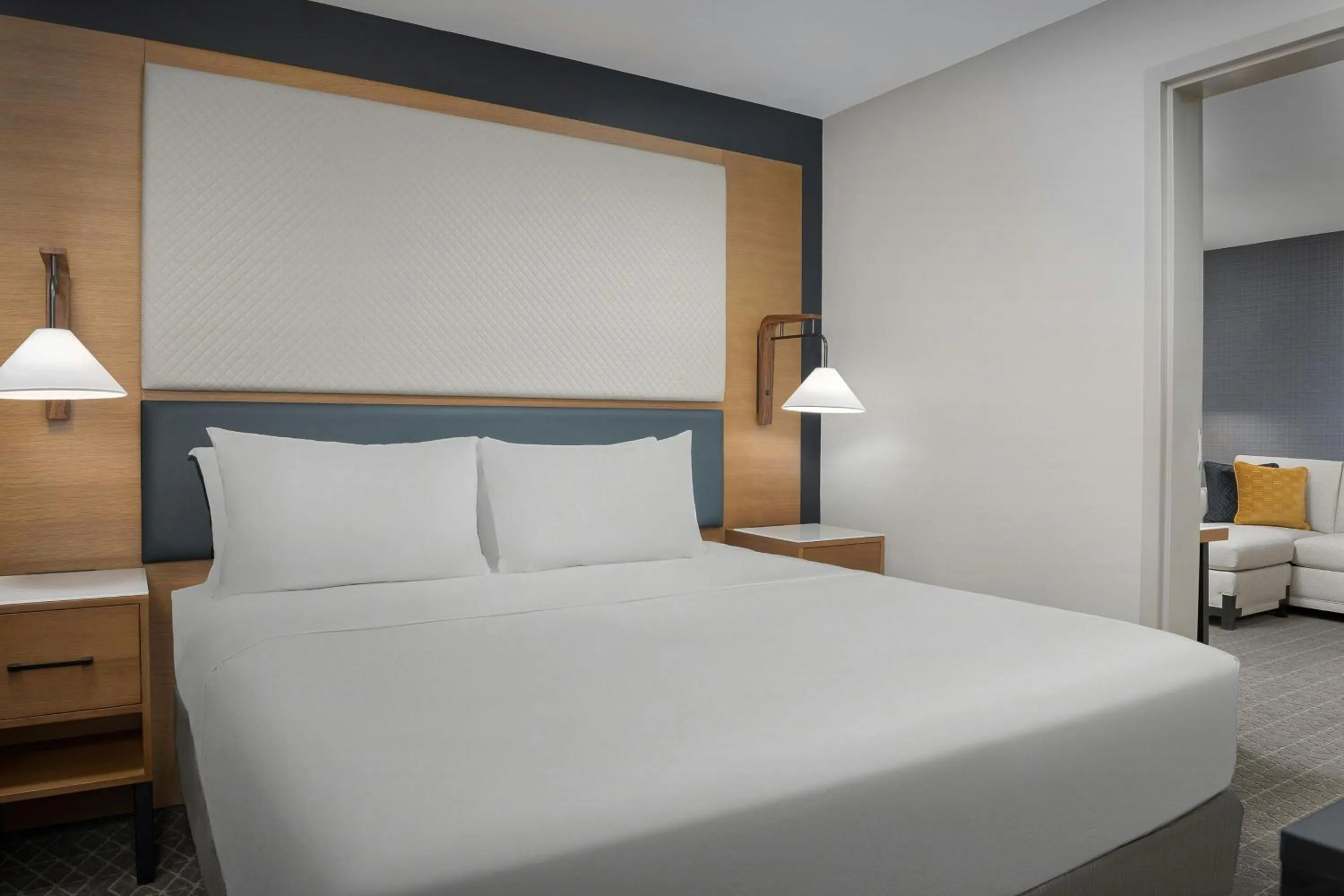 Bedroom, Bed in Residence Inn by Marriott Seattle Northgate Station