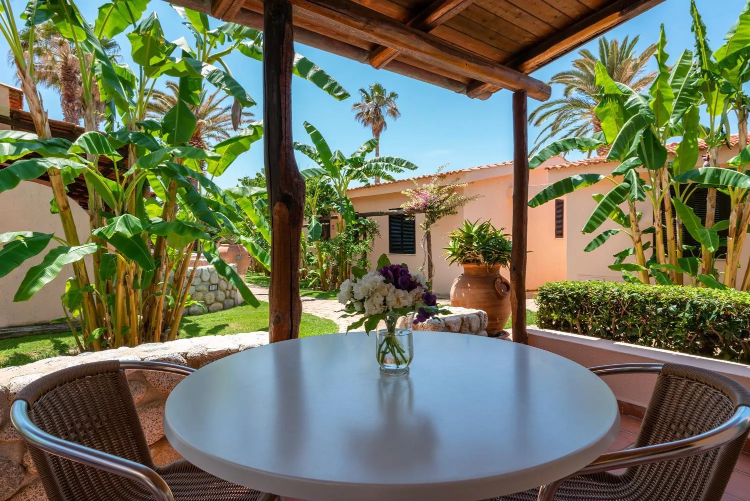 Patio in Hotel Villaggio Cala Di Volpe