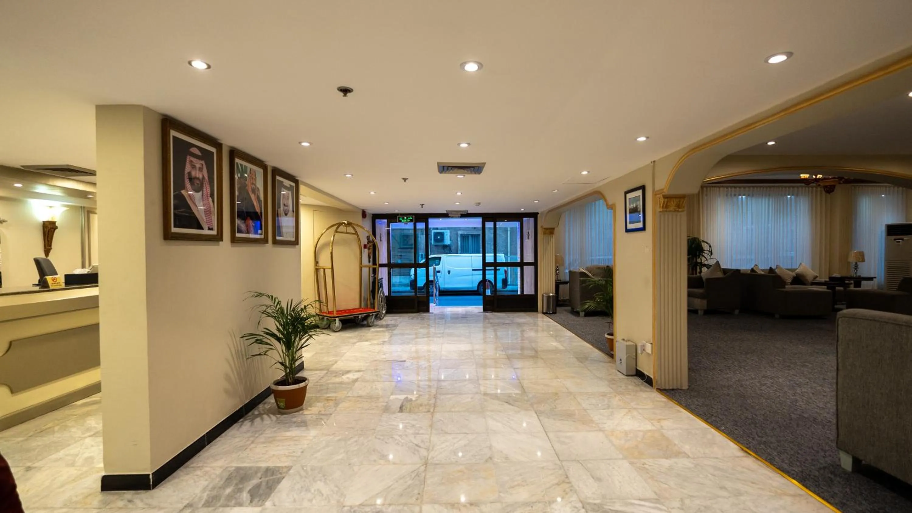 Lobby or reception in Al Iqbal Hotel