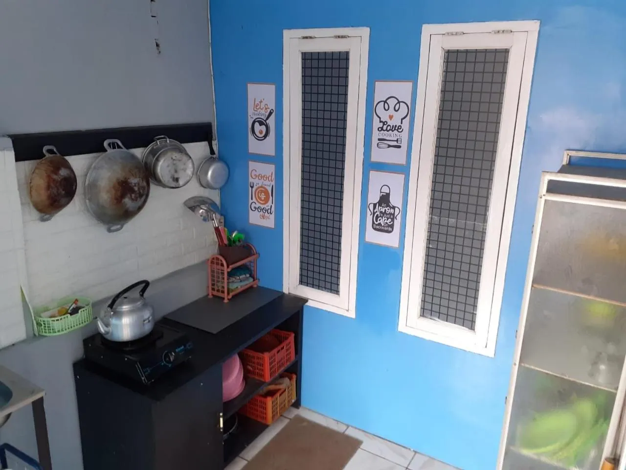 Kitchen or kitchenette in Ciwidey Homestay