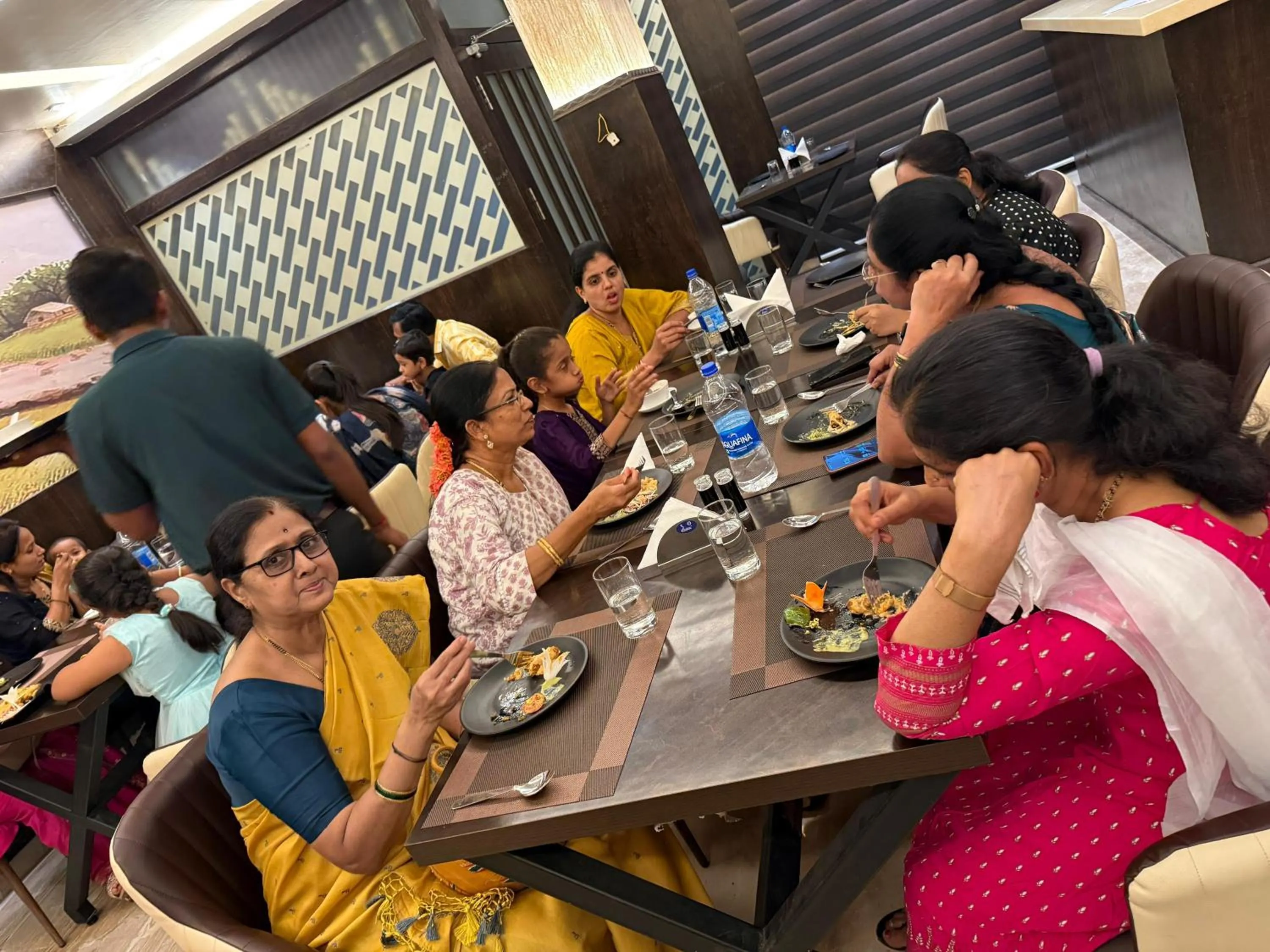 Restaurant/places to eat in Srigandha Residency