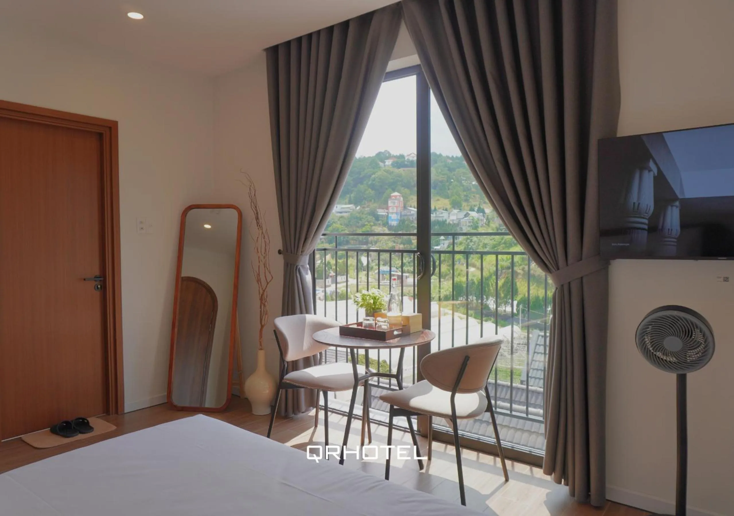 Bed in QR Hotel Dalat