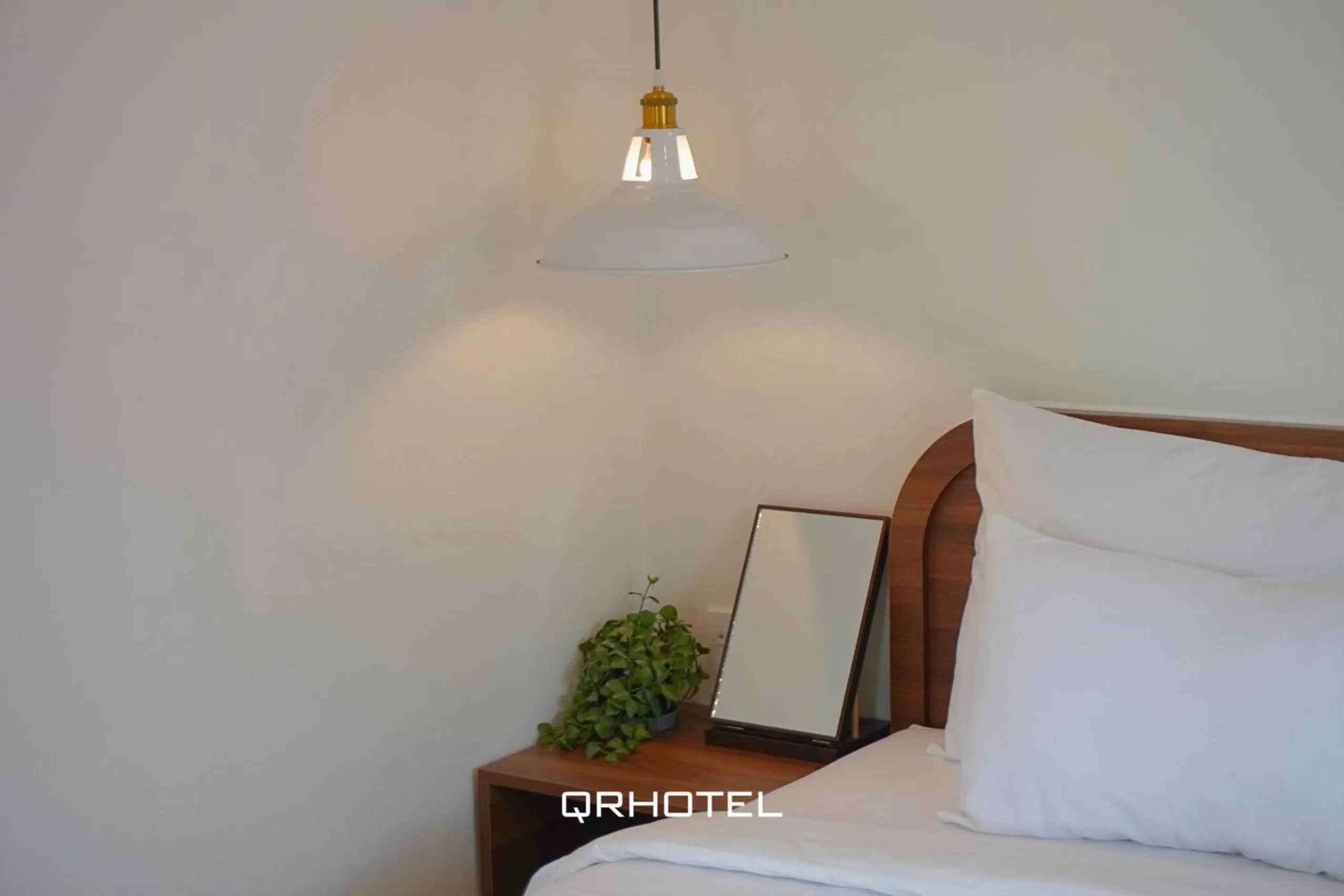 Bed in QR Hotel Dalat