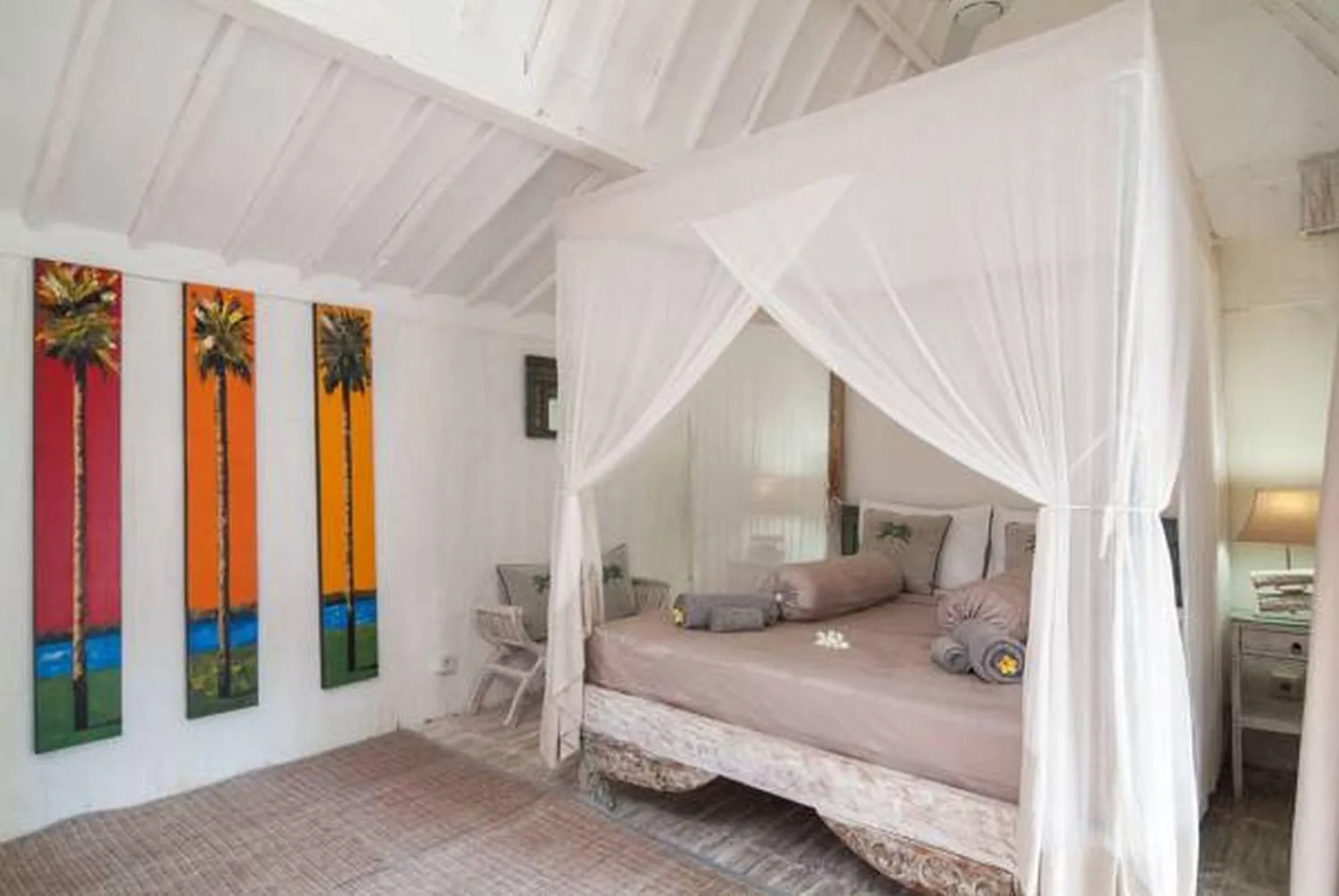 Bed in Palmeto Village