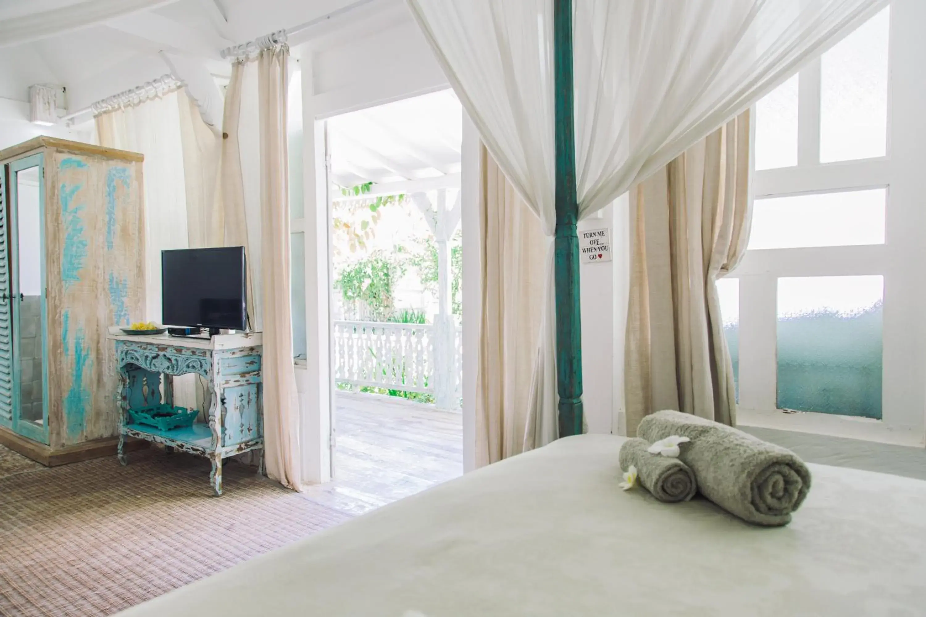 Veranda Bungalow with Pool View in Palmeto Village Veranda Bungalow with Pool View in Palmeto Village