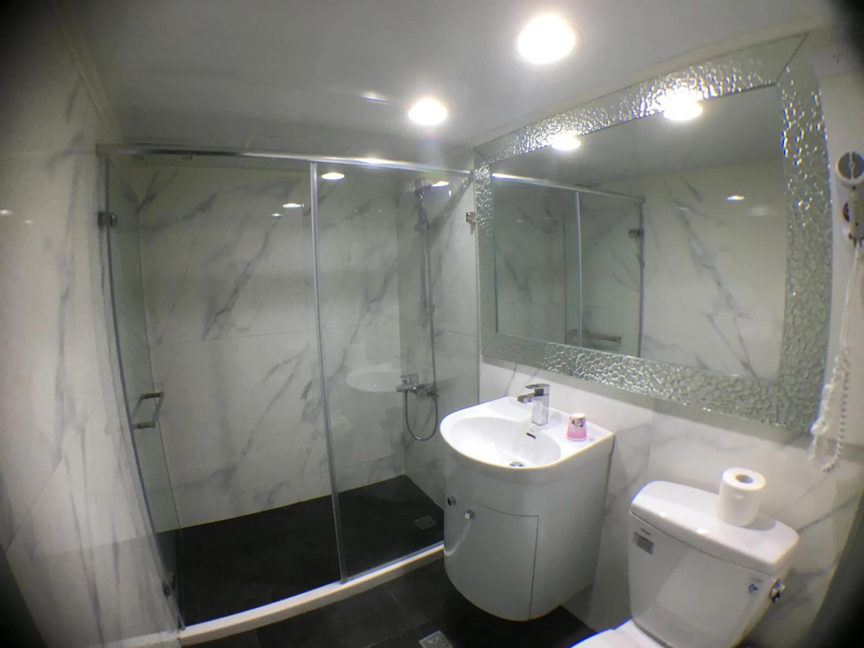 Bathroom in Central Hotel