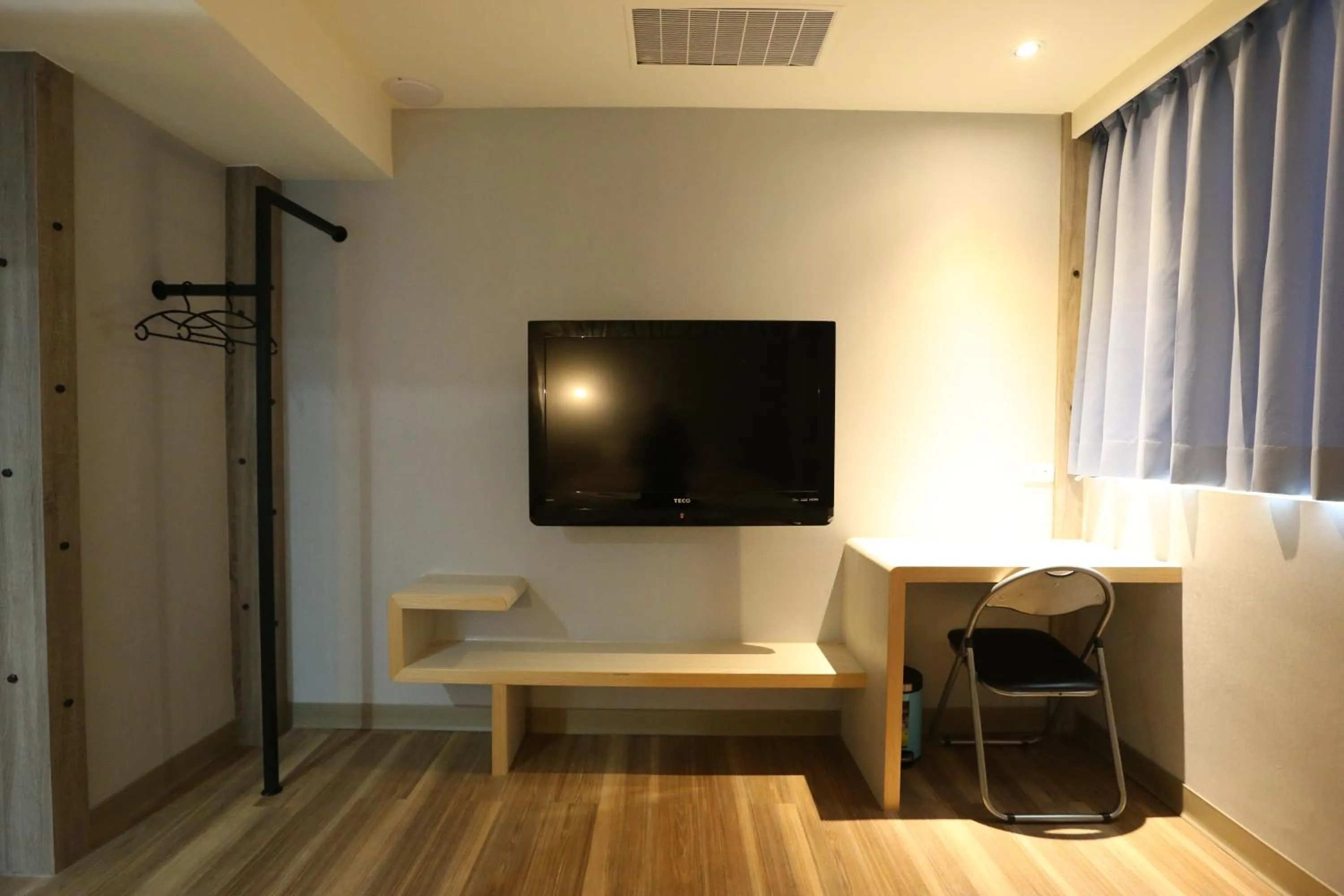 Bedroom in Central Hotel