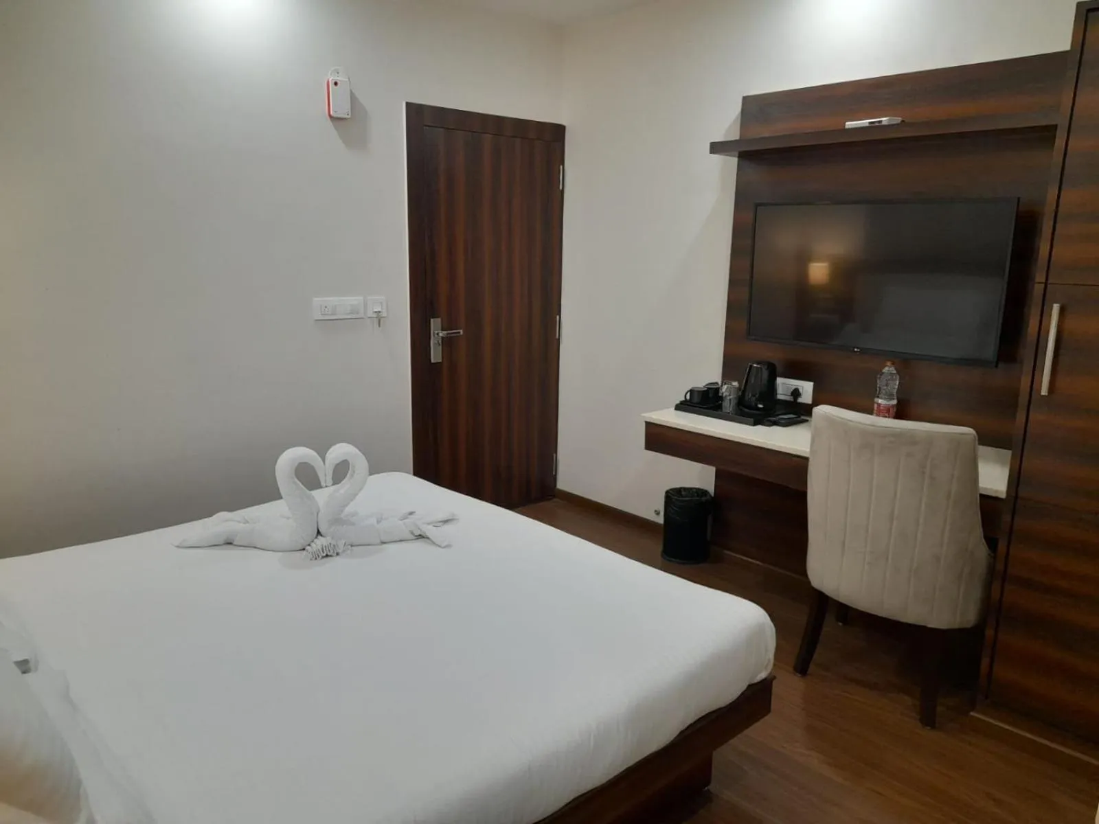 TV and multimedia, Bed in Sai Maa Hotel & Residency