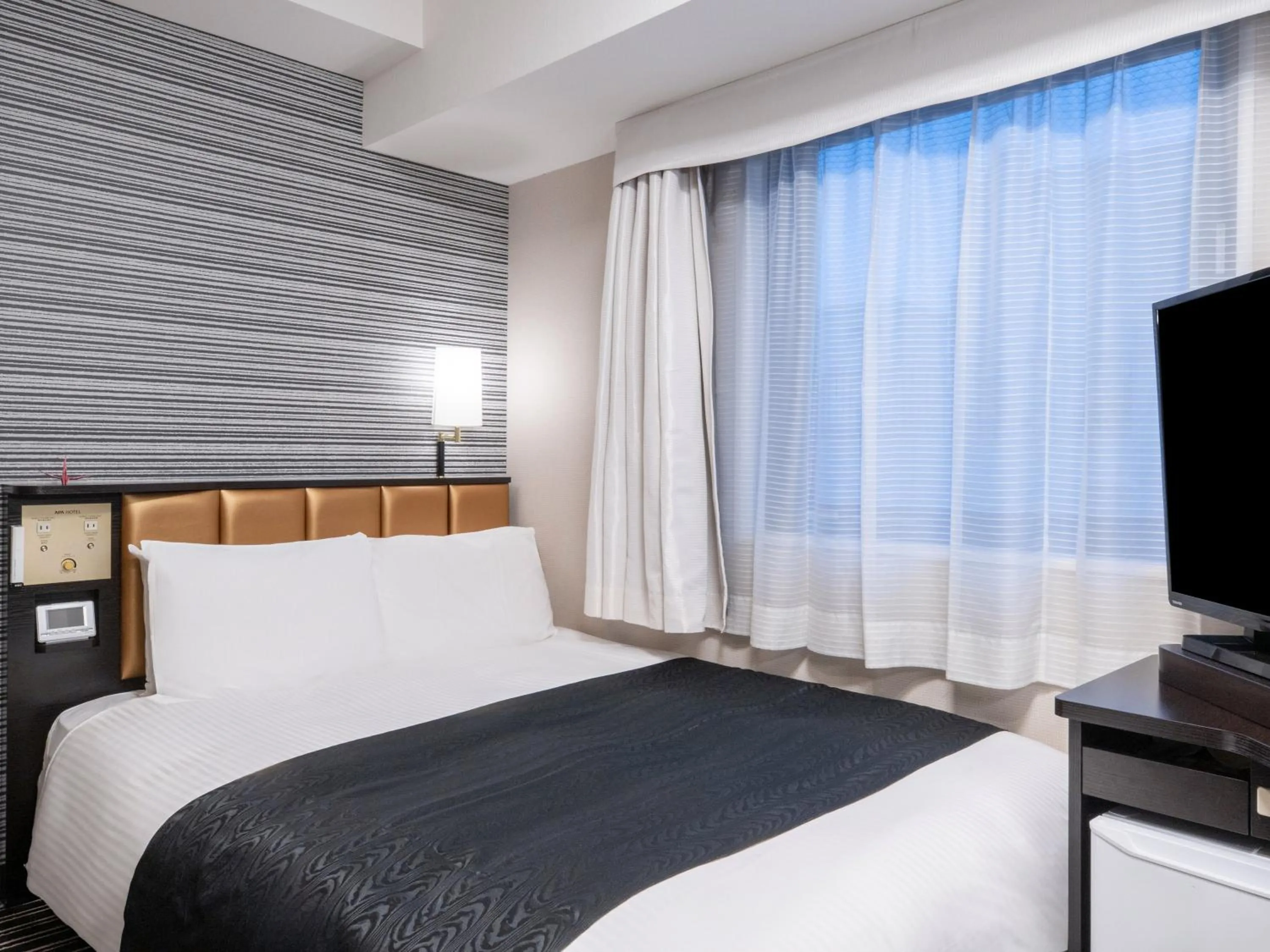 Photo of the whole room, Bed in APA Hotel Asakusabashi Ekikita