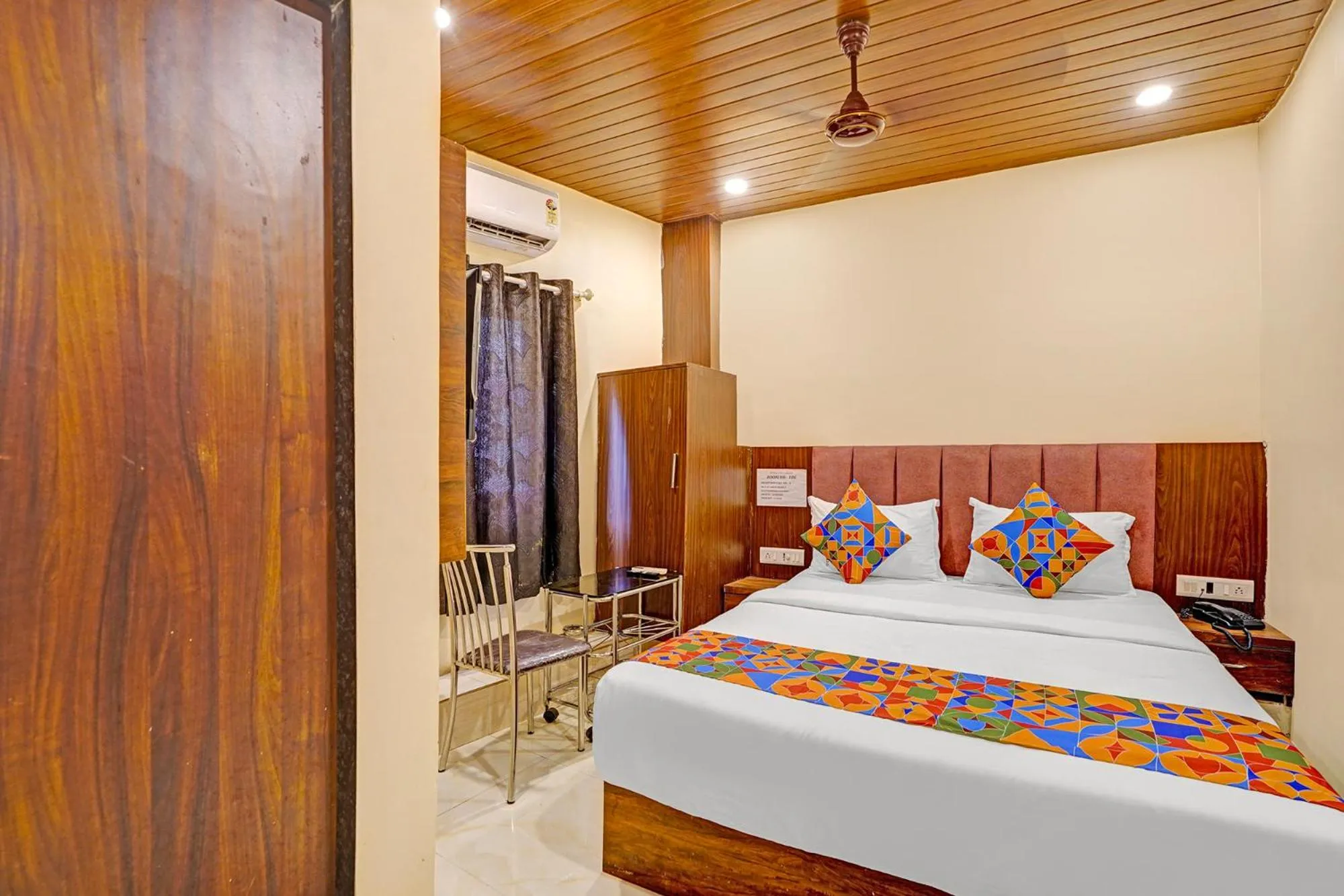 Bed in Via Surya Grand