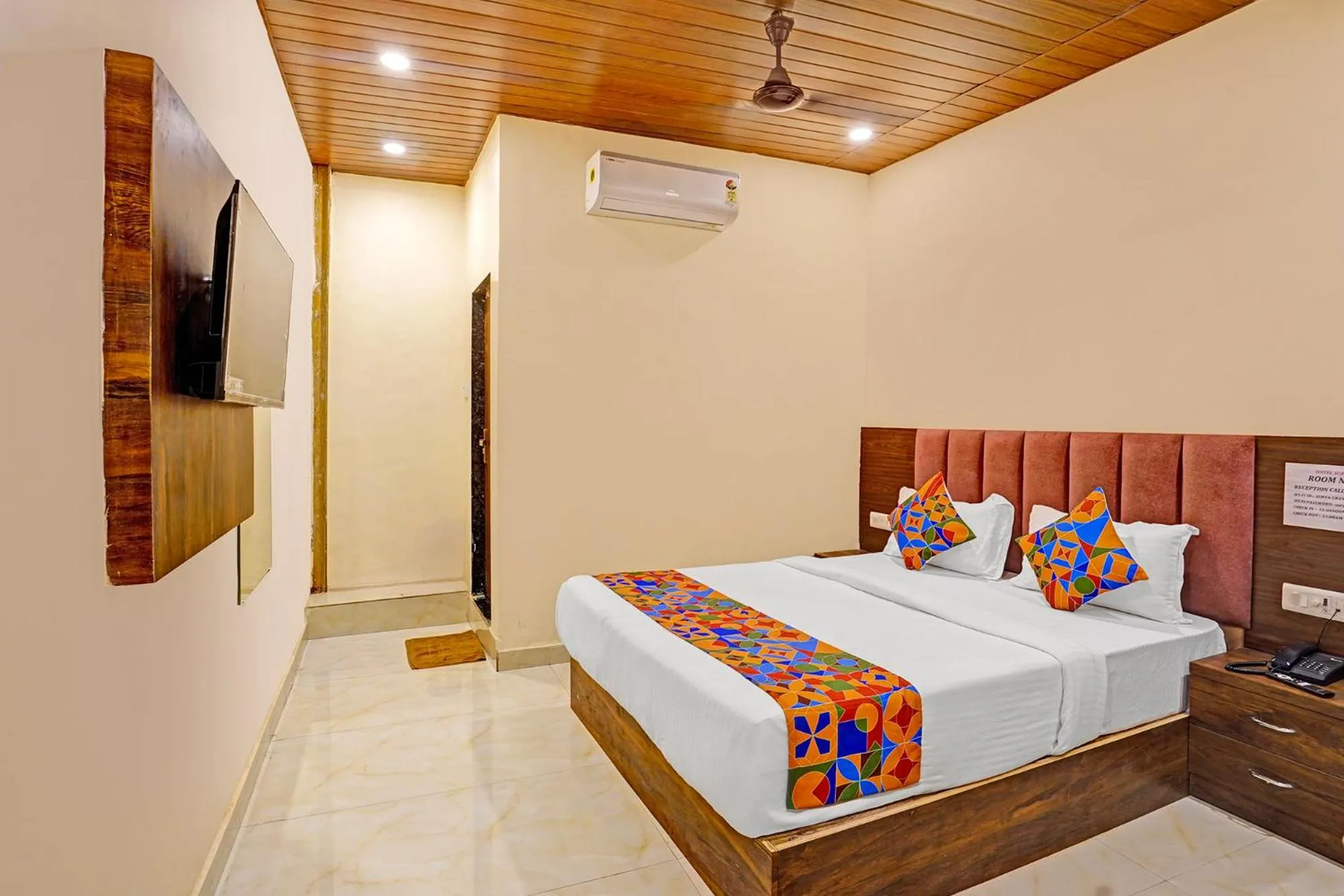 Bed in Via Surya Grand