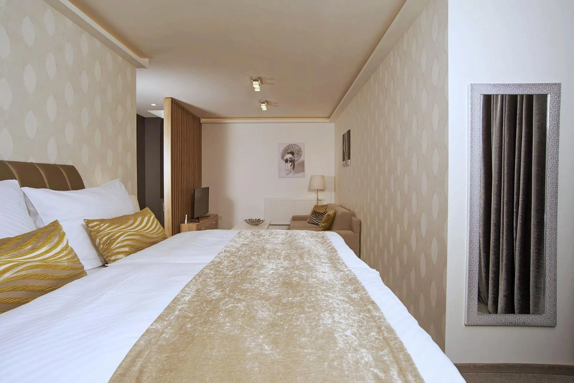 Photo of the whole room, Bed in Privilege Apartments