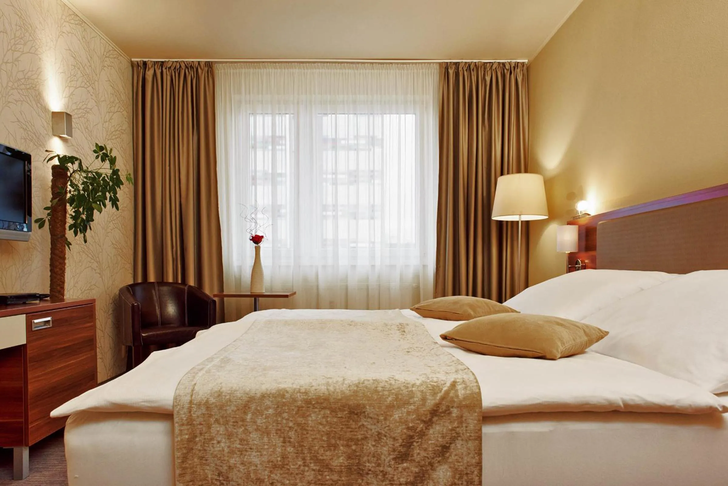 Photo of the whole room, Bed in Privilege Apartments