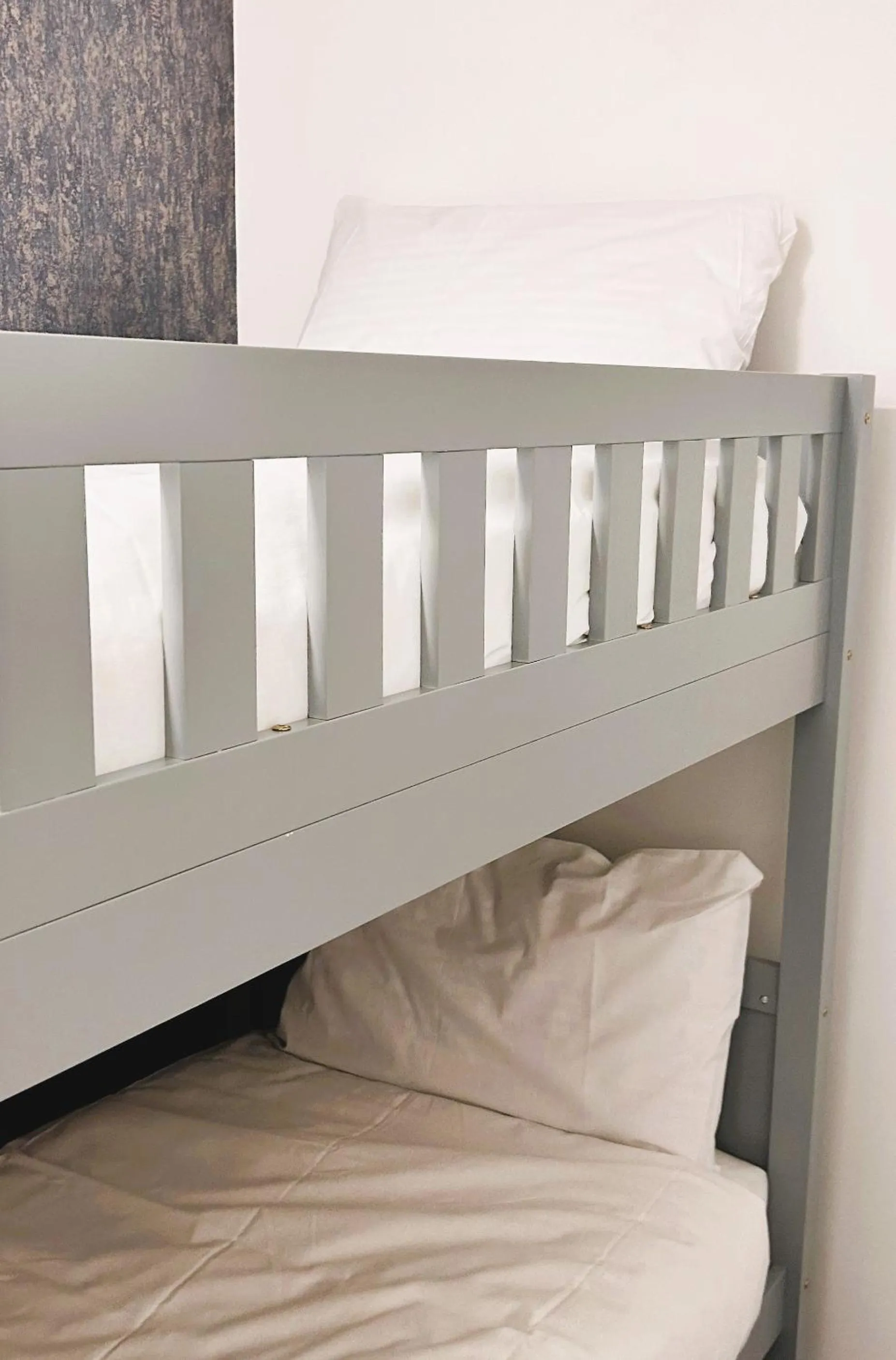 Bed in Hillcrest Liverpool City Central