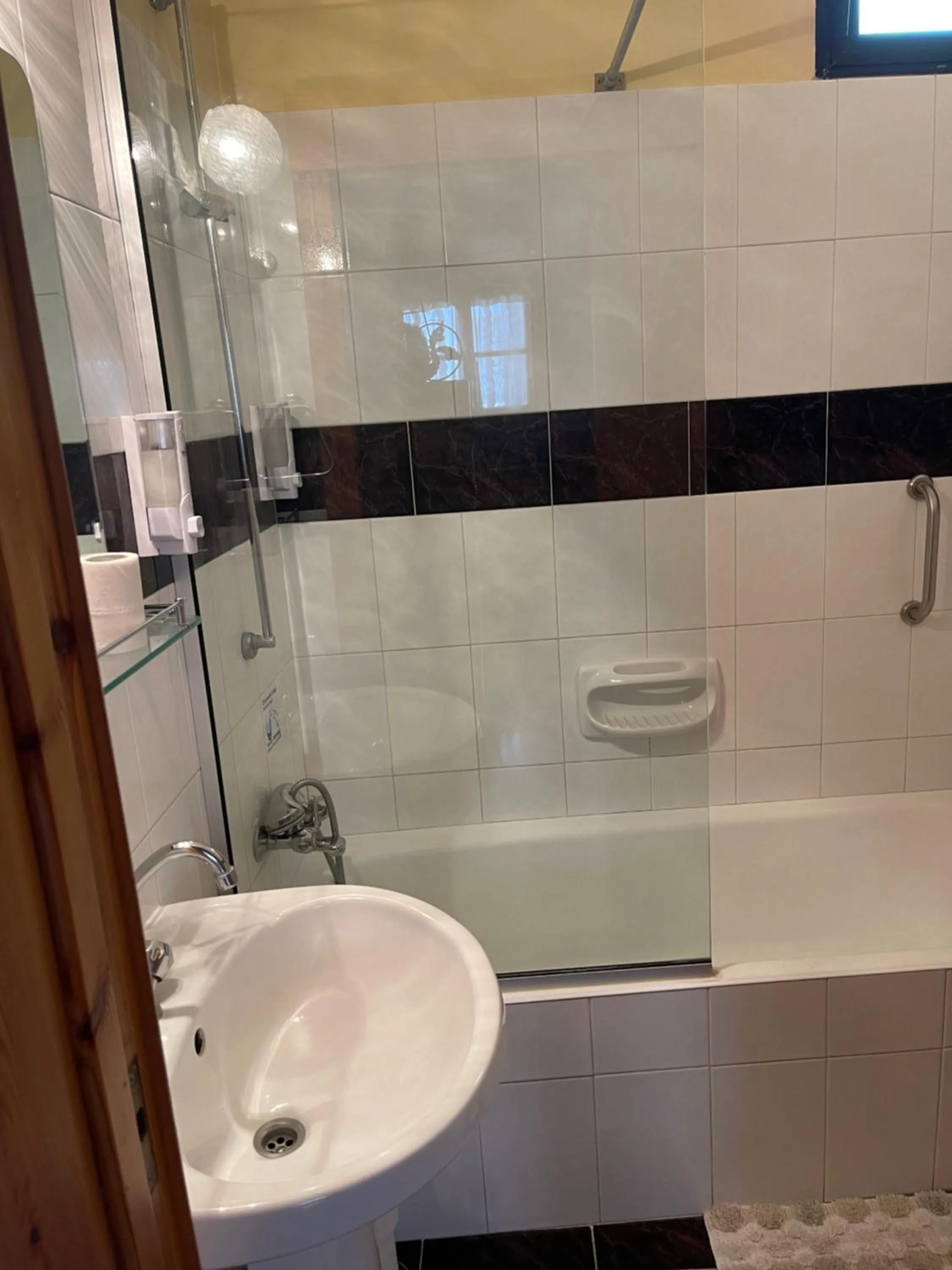 Bathroom in Omodos Village Houses